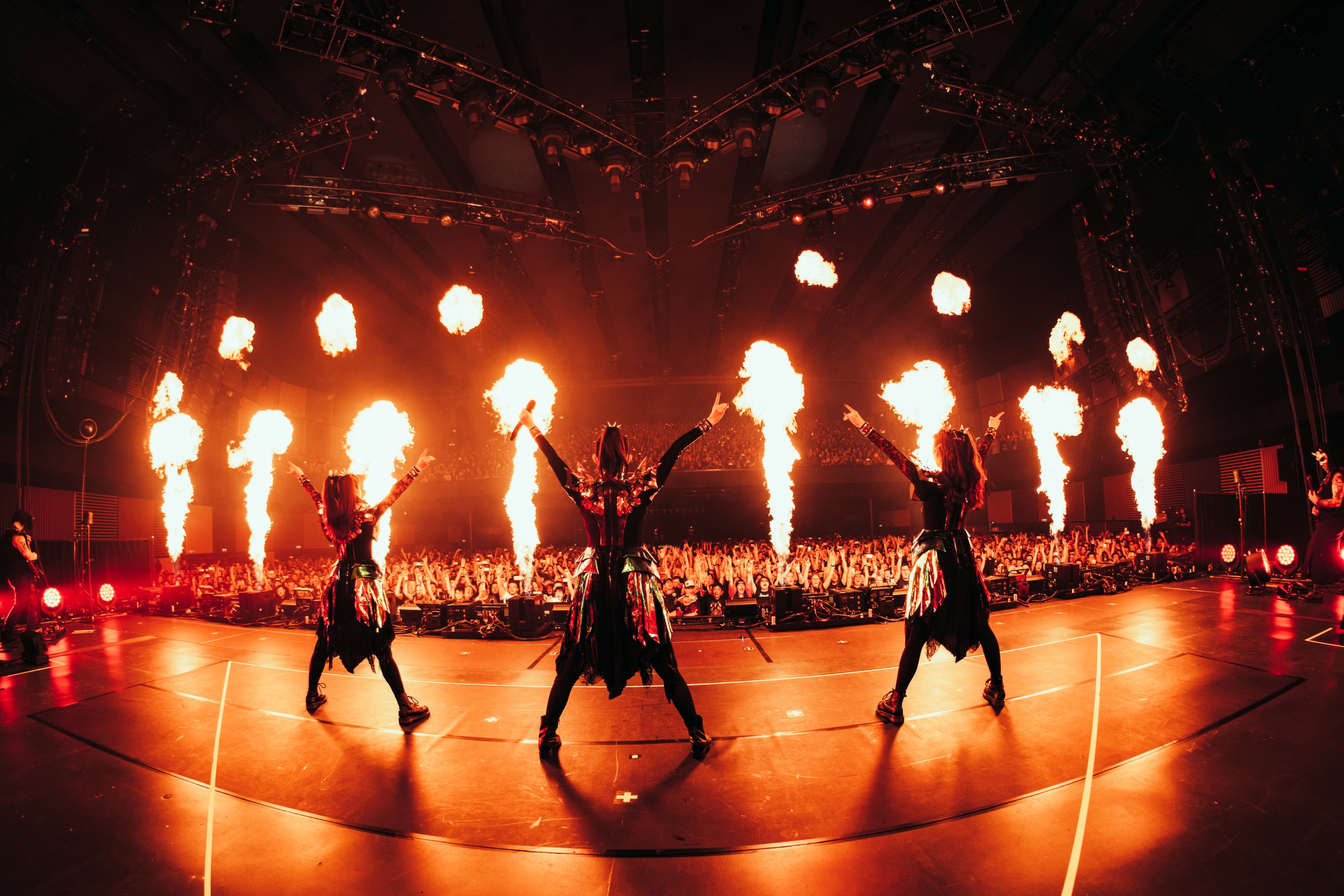 BABYMETAL在2023年以三人體制重啟，與全球歌迷狂歡。（翻攝BABYMETAL X）
