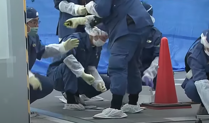 日本兵庫縣神戶市地鐵三宮站，今中午傳出隨機砍人事件。（翻攝自YouTube頻道@tbsnewsdig）