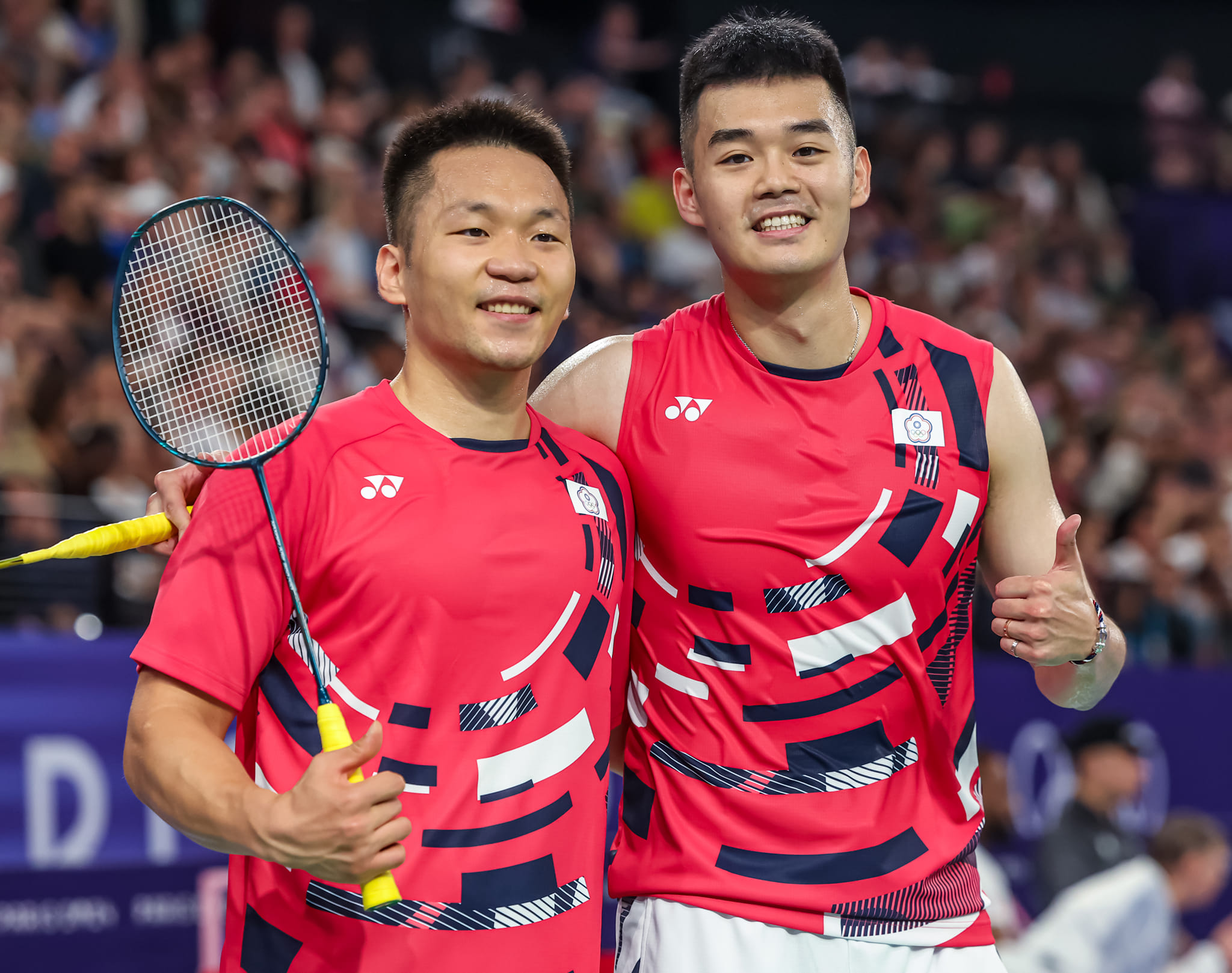 羽球男雙小組預賽麟洋派首戰對上日本組合，直落2取得首勝。（翻攝王齊麟臉書）