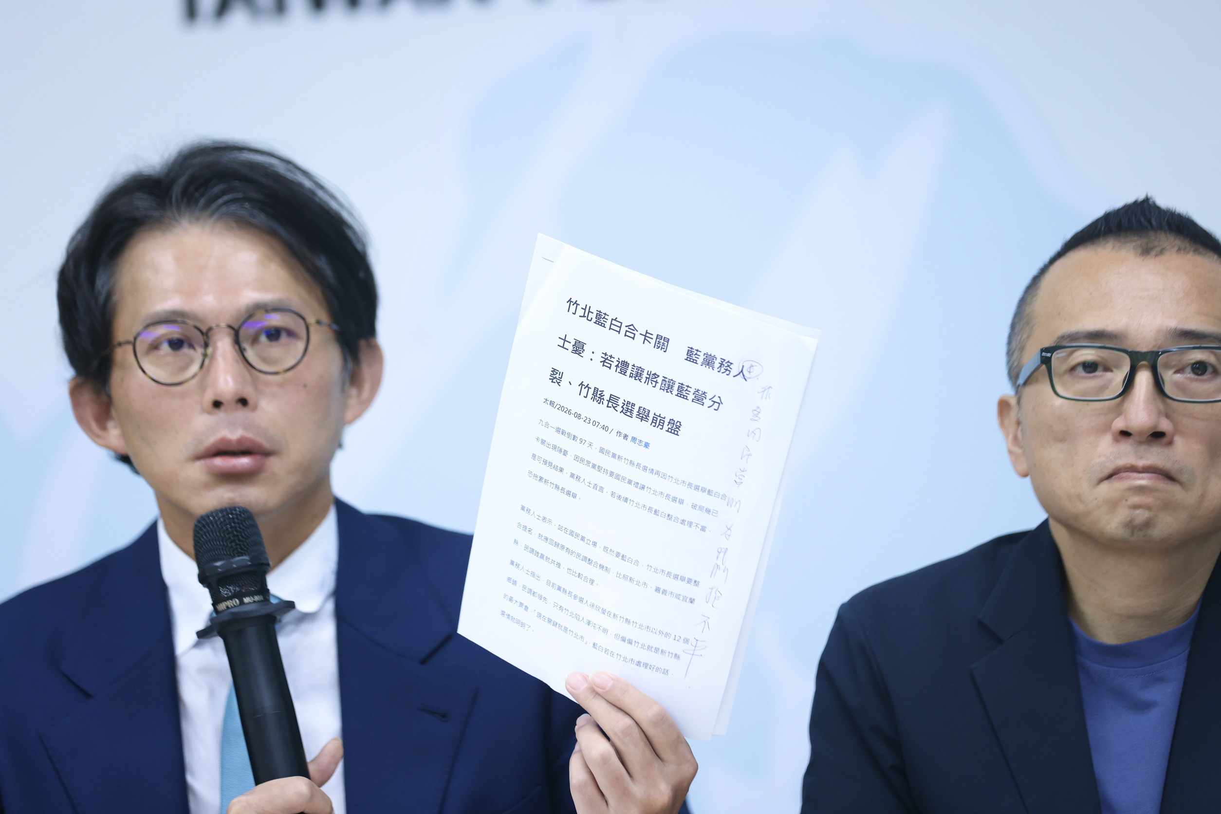黃國昌不滿批國民黨沒有信守承諾。（鏡報劉耀勻）