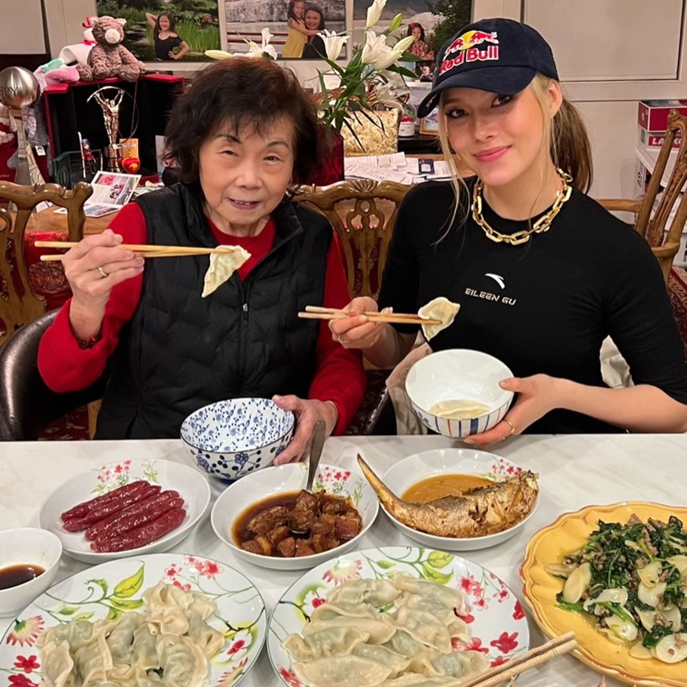 谷愛凌與外婆馮國珍關係極其深厚。（翻攝自eileengu IG）