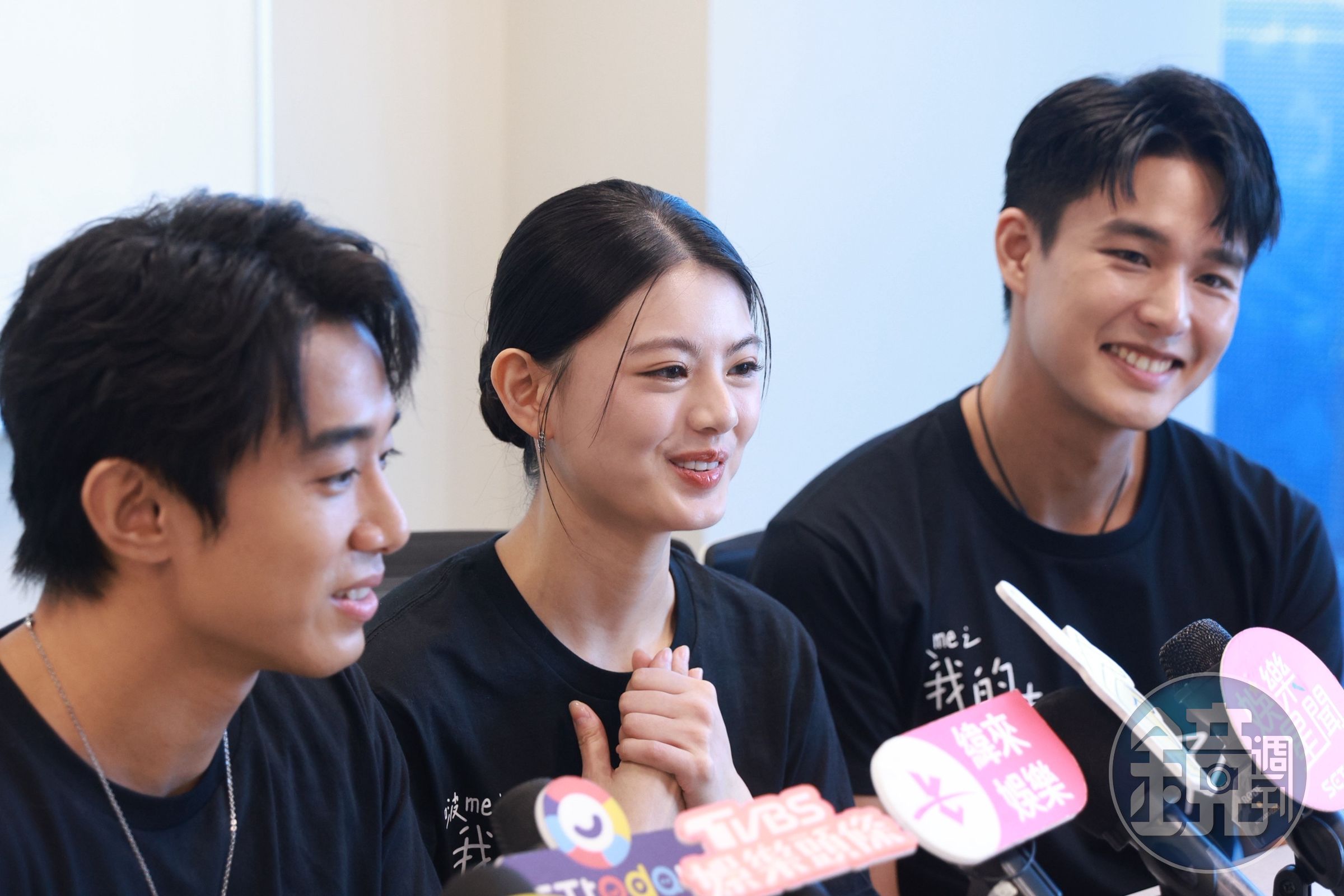 初孟軒（左起）與3位新人陳昱廷、安俊朋、顏廷儒在片中組成劇團，意外揭開一個都市傳說。