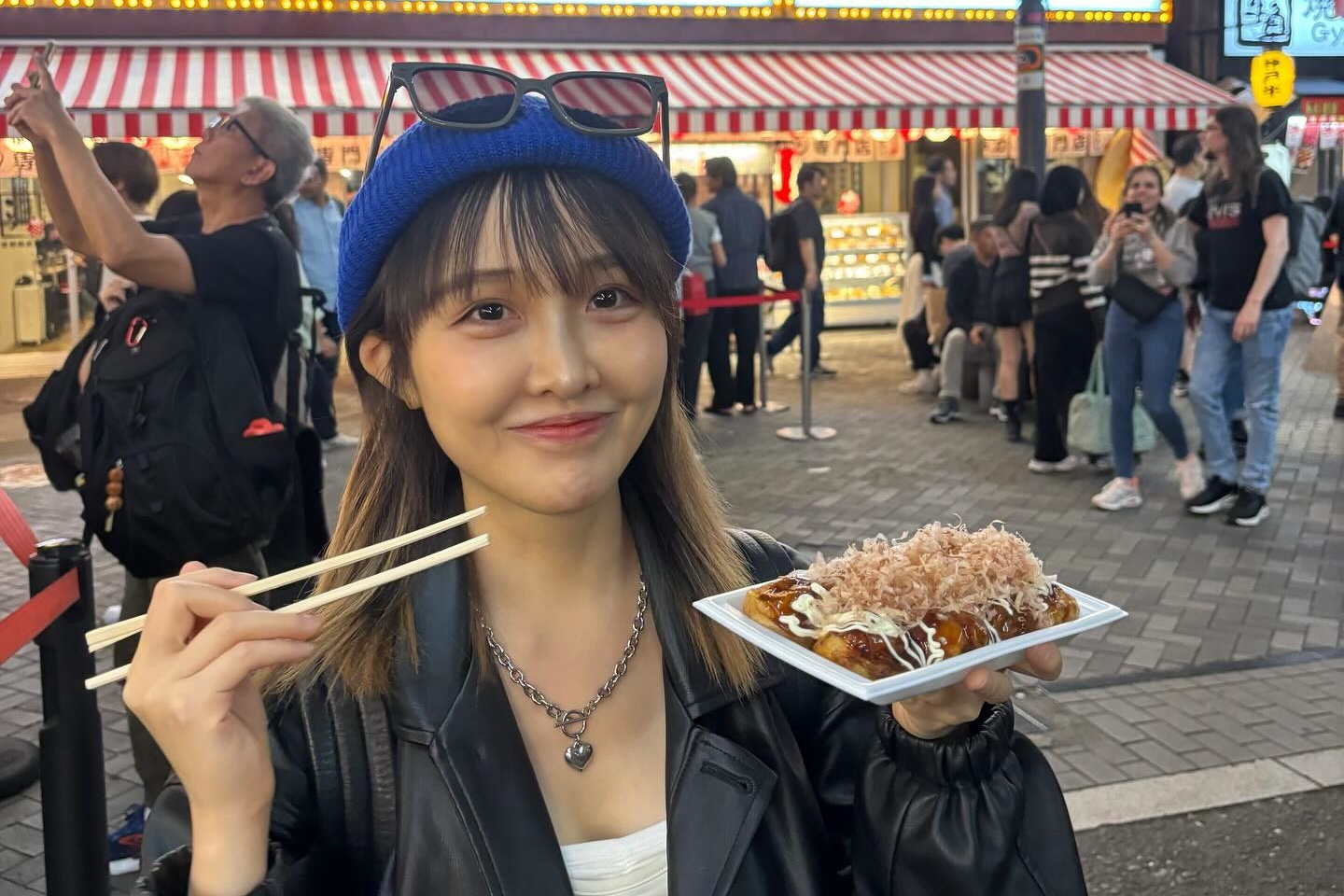 張若凡去年爆出財務出問題，卻仍出國去玩。（翻攝自張若凡臉書）