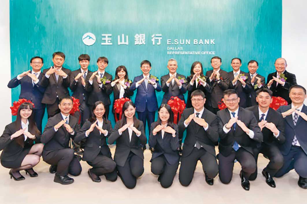 在國內金控圈中,玉山金是唯一沒有財團背景,憑著一步一腳印,從銀行為主體出發,成了大眾眼中小而美的「銀行模範生」。