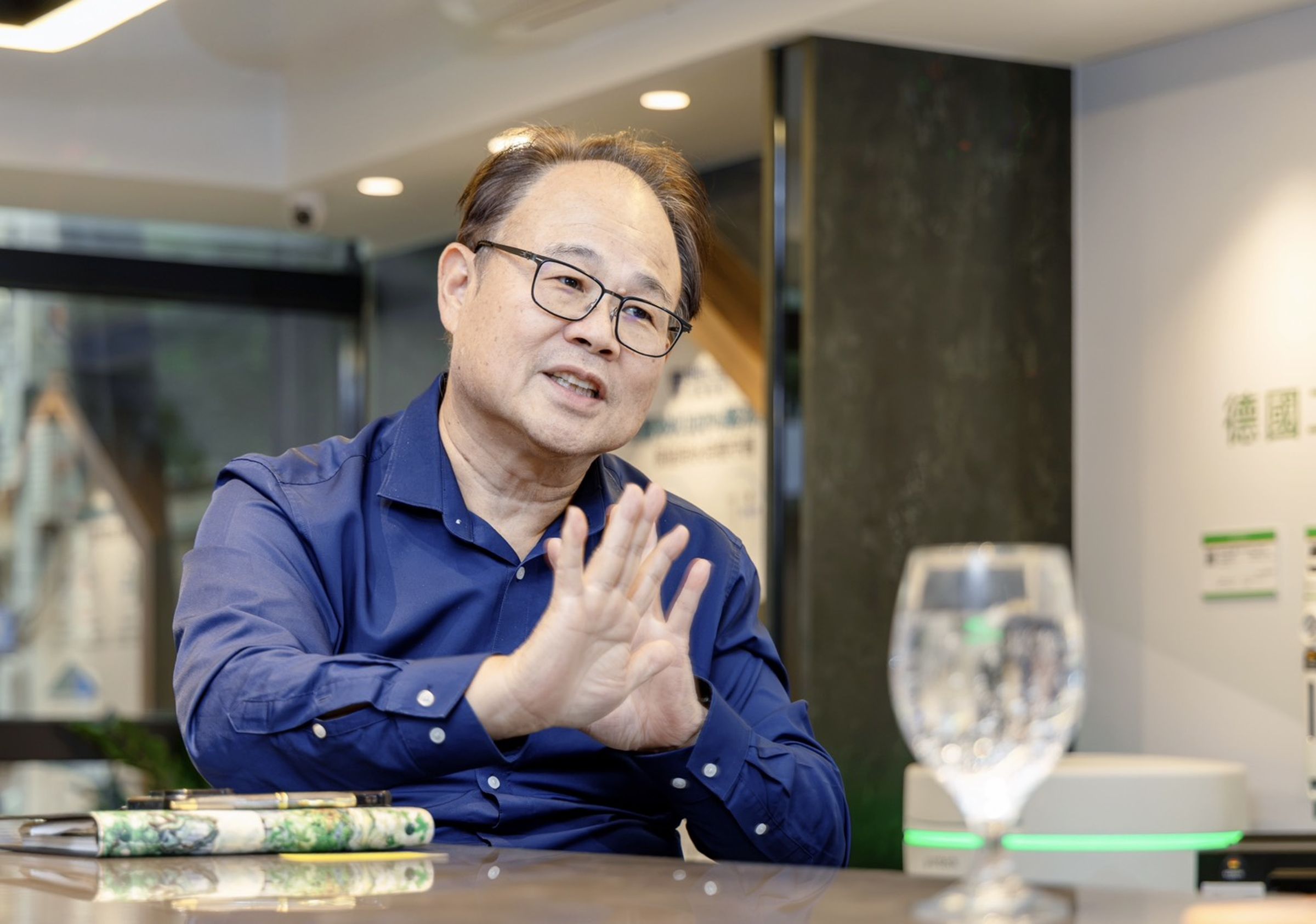 世磊實業總經理謝維雄指出,很多家庭常為了到底誰來洗碗而不開心。有了敲敲門洗碗機,輕輕鬆鬆能洗能烘,並讓使用更健康便利。