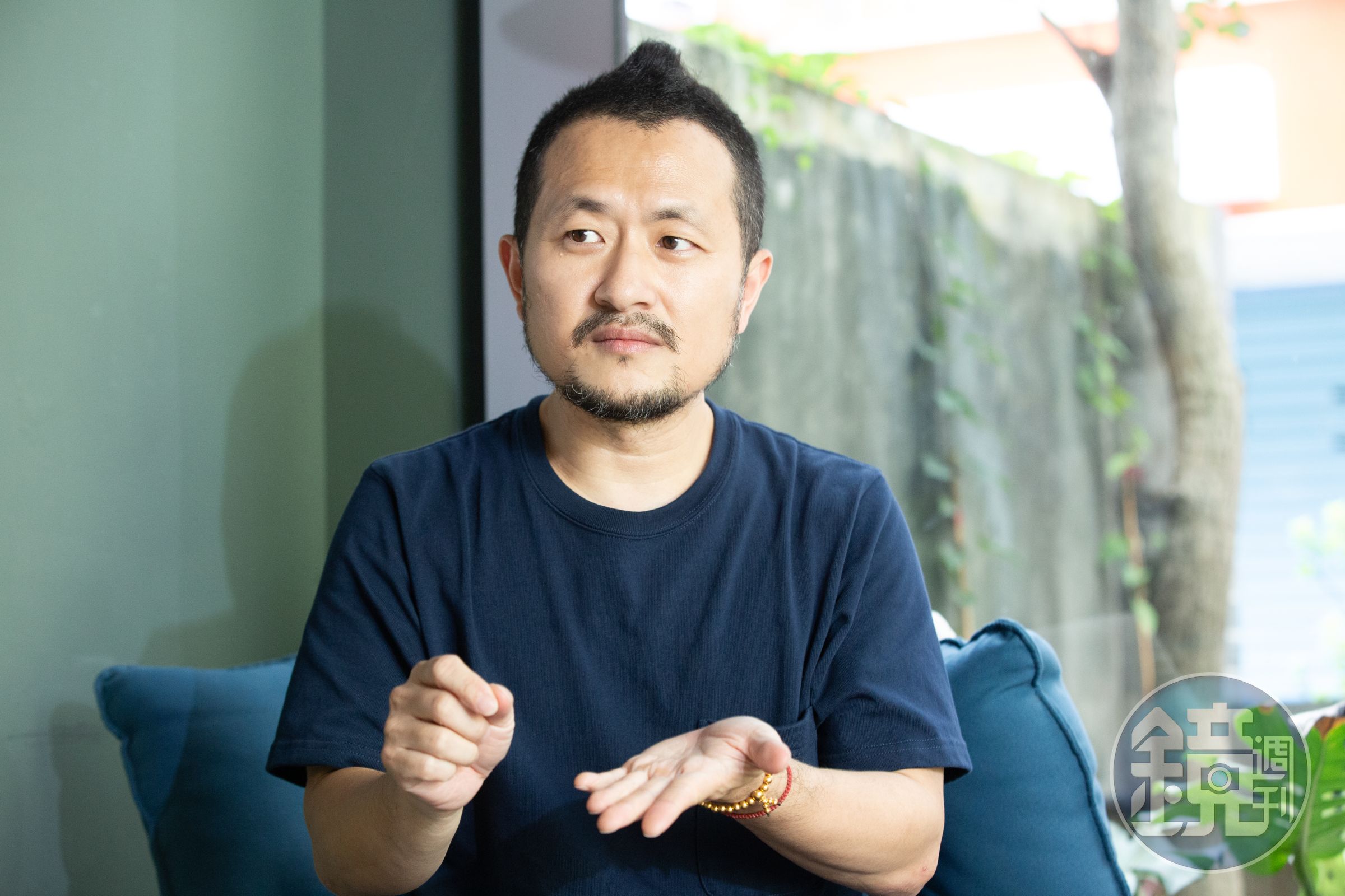 九把刀近日網購買了3件涼感T恤,結果看到商品「連當抹布都嫌醜」。(本刊資料照)