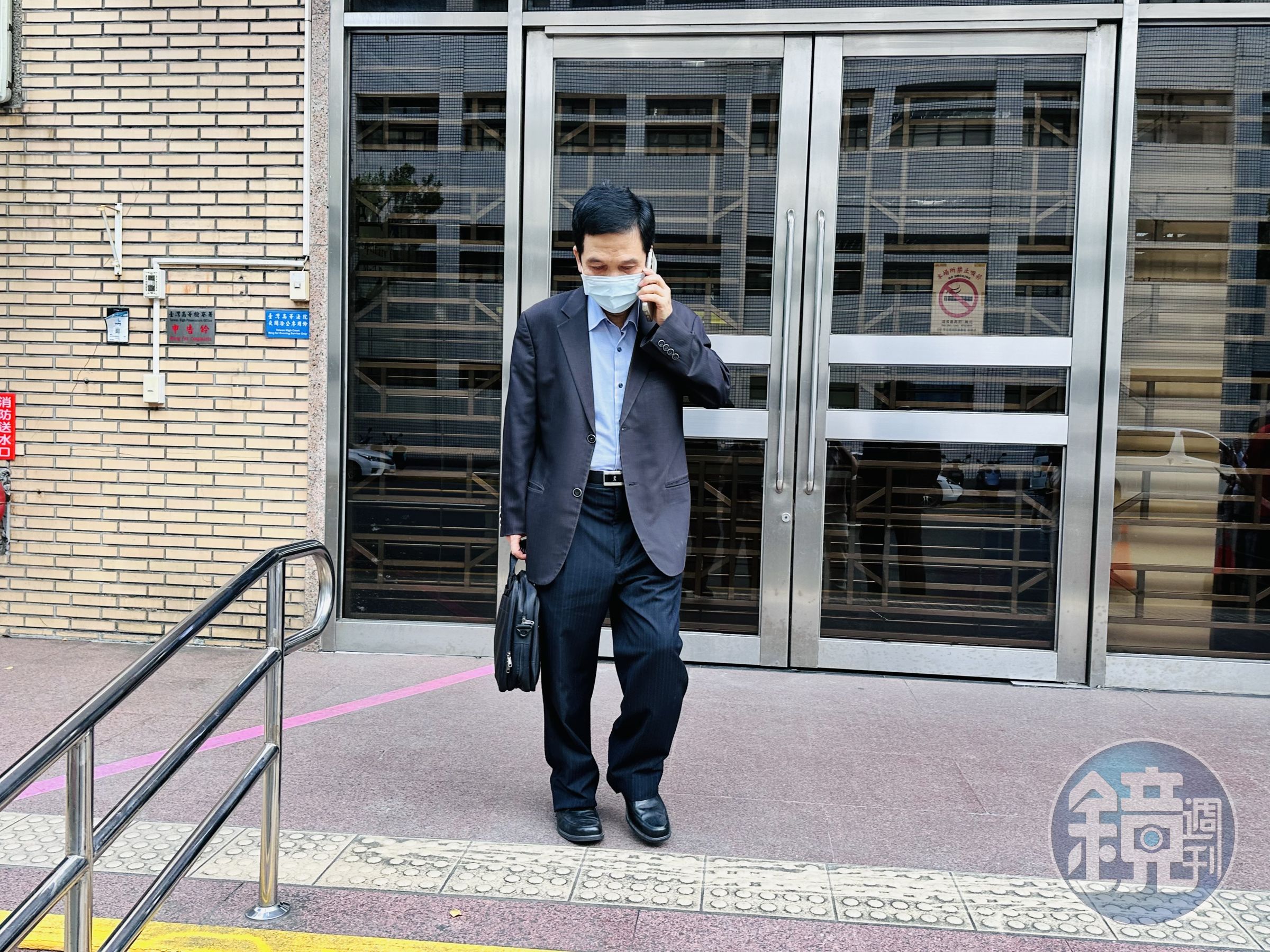 台北市前都發局長黃景茂遭高院延長限制出境及出海8個月。