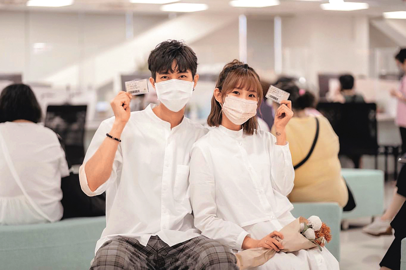 粿粿（右）和范姜彥豐（左）3年前突然宣布登記結婚的消息。（翻攝自粿粿IG）