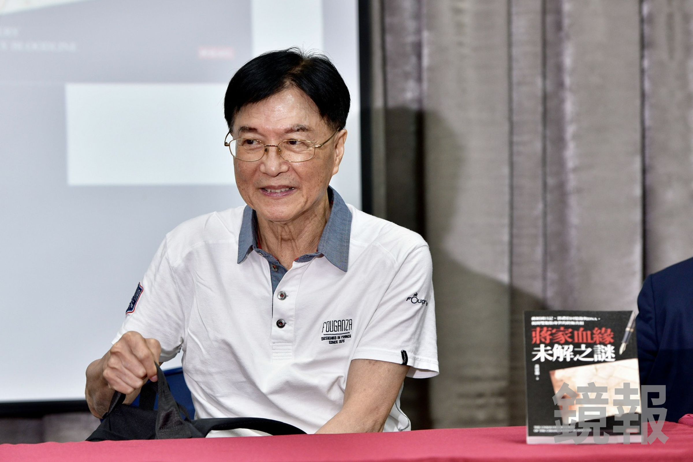 郭禮伯之子郭貽熹呼籲蔣萬安勇於面對身世問題,不要再以避重就輕的態度「問A答B」。(鏡報李智為)