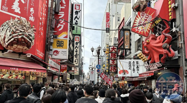 一名赴日旅遊的觀光客抱怨，超商店員不讓他內用，對此，旅日達人分析3種可能原因。（示意圖，本刊資料照）