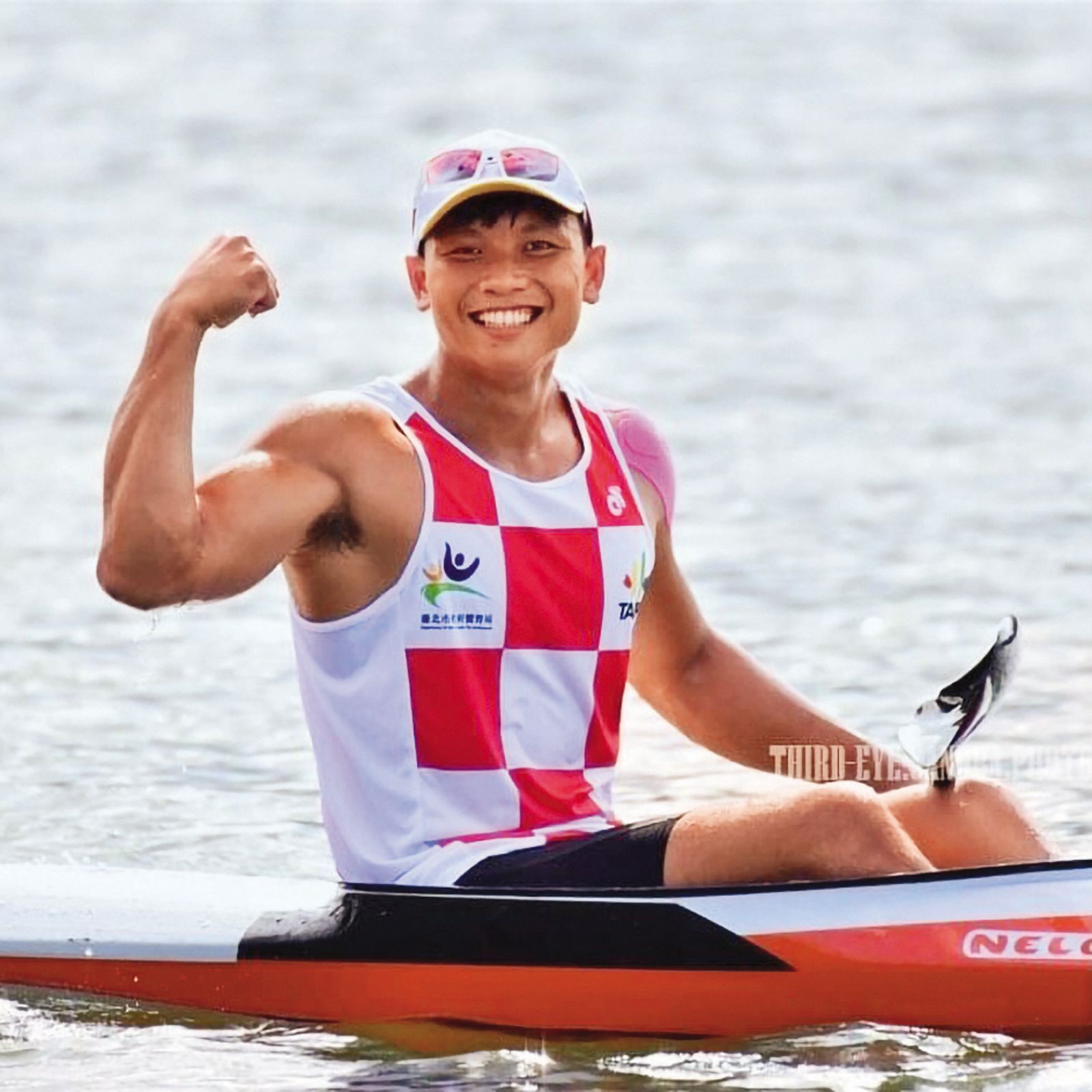 輕艇國手翁琝森與昆娜結婚4年，育有一女，因對未來沒有共識而離婚。（翻攝自翁琝森臉書）