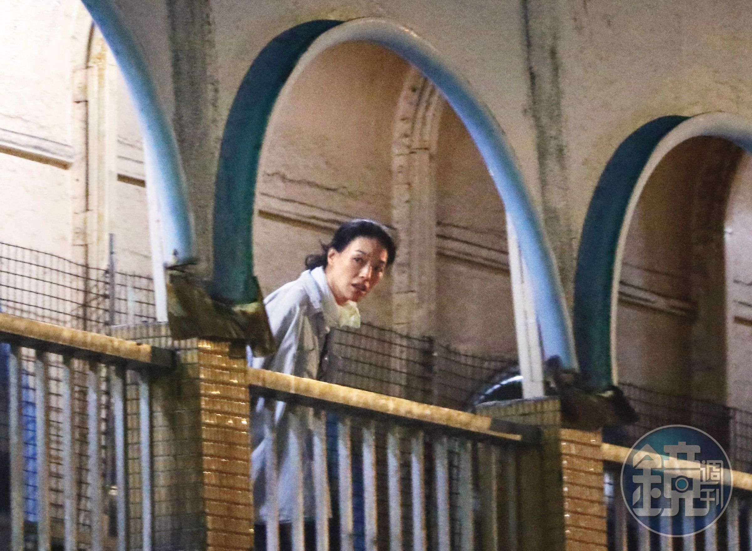 8月6日19:12,舒淇執導新片《女孩》終於曝光,她現身基隆中山陸橋,進行拍攝工作。