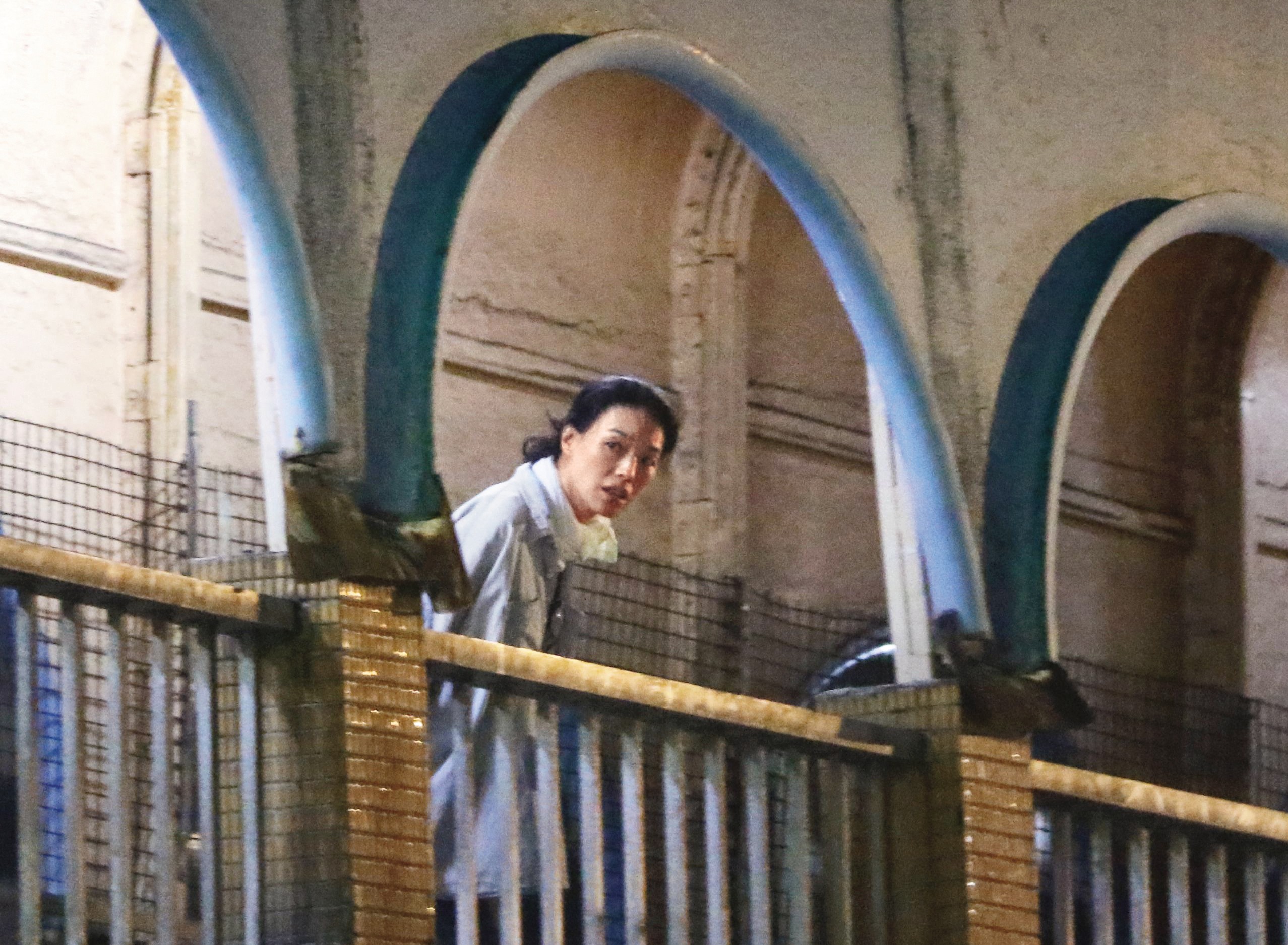 8月6日19：12，舒淇執導新片《女孩》終於曝光，她現身基隆中山陸橋，進行拍攝工作。