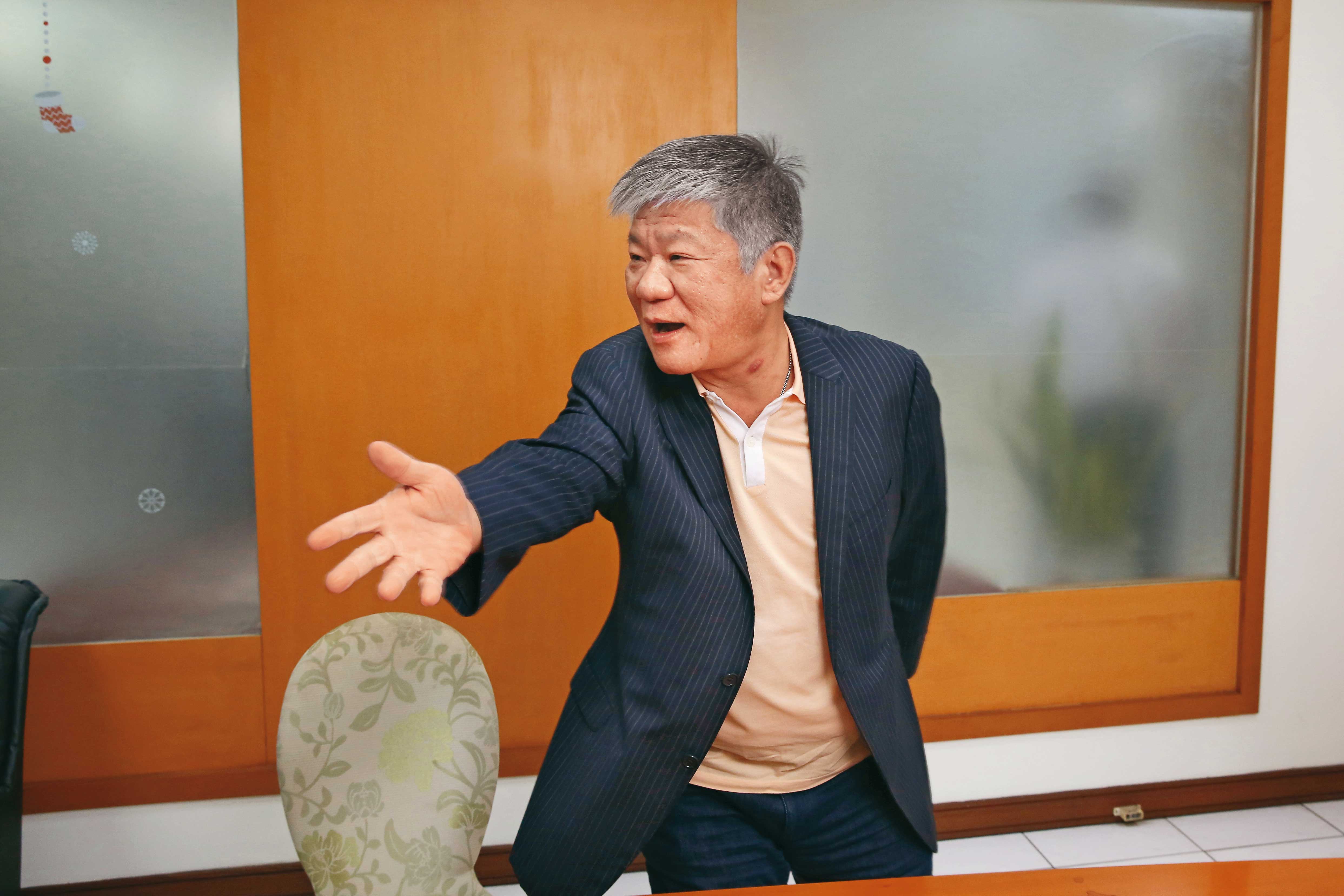 現任泰山董座劉偉龍（圖）認為，泰山在2年前以14億元收購街口金科獲法院裁定暫時處分狀態，股款卻未返還，決定對胡亦嘉提告。