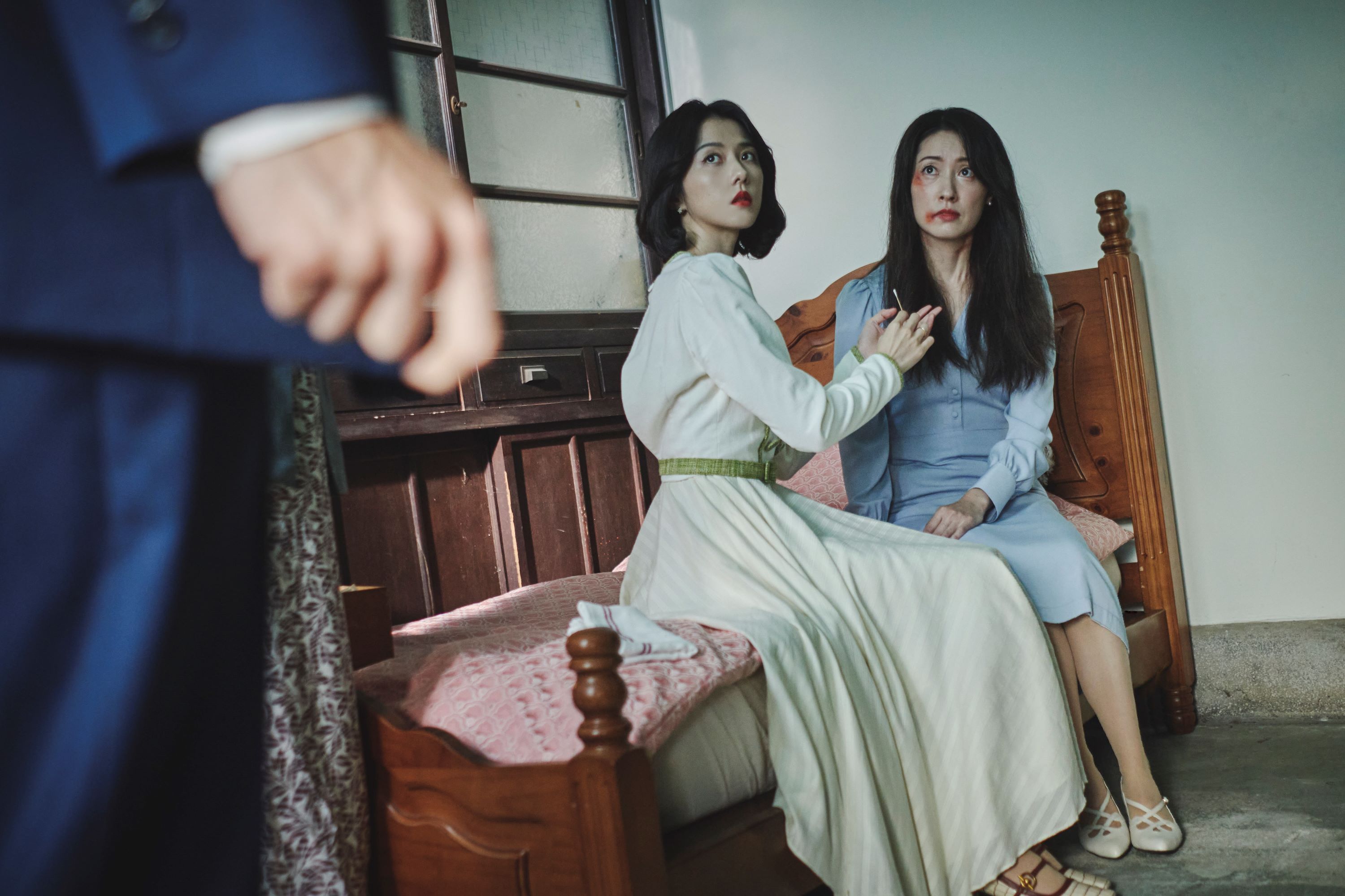 《商魂》邵雨薇驚險營救田中千繪。(欣蘭企業股份有限公司)