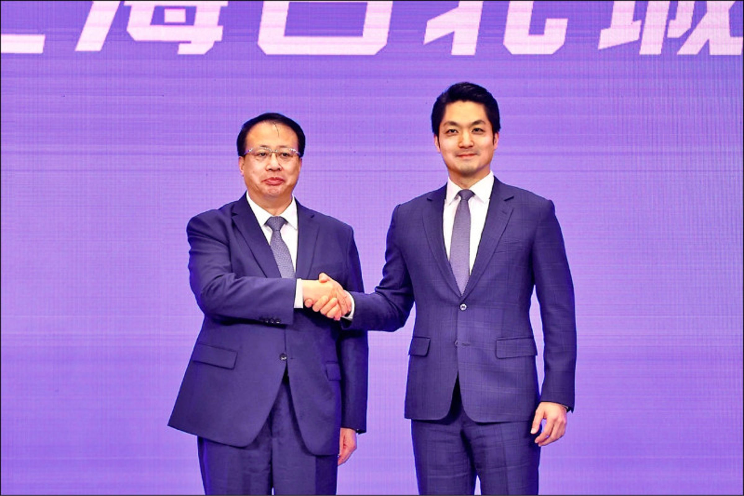 2023年雙城論壇在上海舉行,台北市長蔣萬安與上海市長龔正共同出席。(北市府提供)