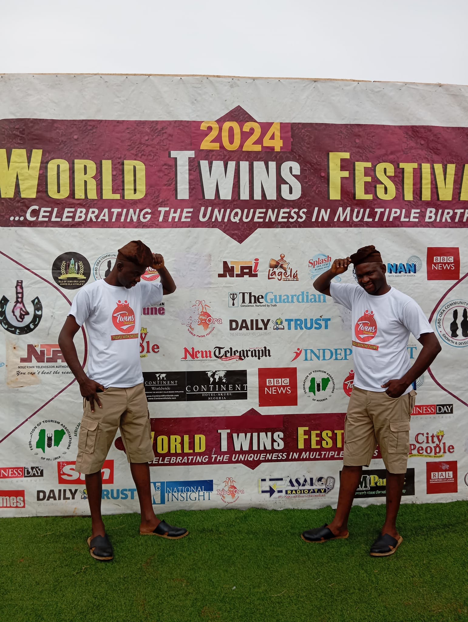 奧貢托耶兄弟是一對雙胞胎,也是「世界雙胞胎慶典(World Twins Festival)」舉辦人。(翻攝自World Twins Festival - Official臉書)