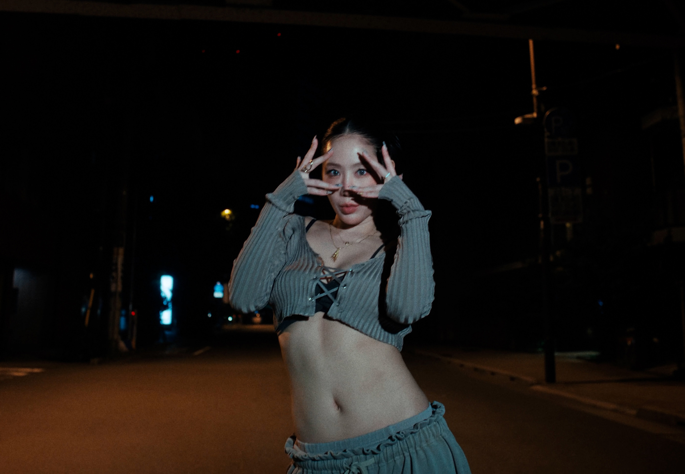 SOYOU（韶宥）推出新歌〈PDA〉，從歌聲到形象都改變超大。（MAGIC STRAWBERRY SOUND提供）