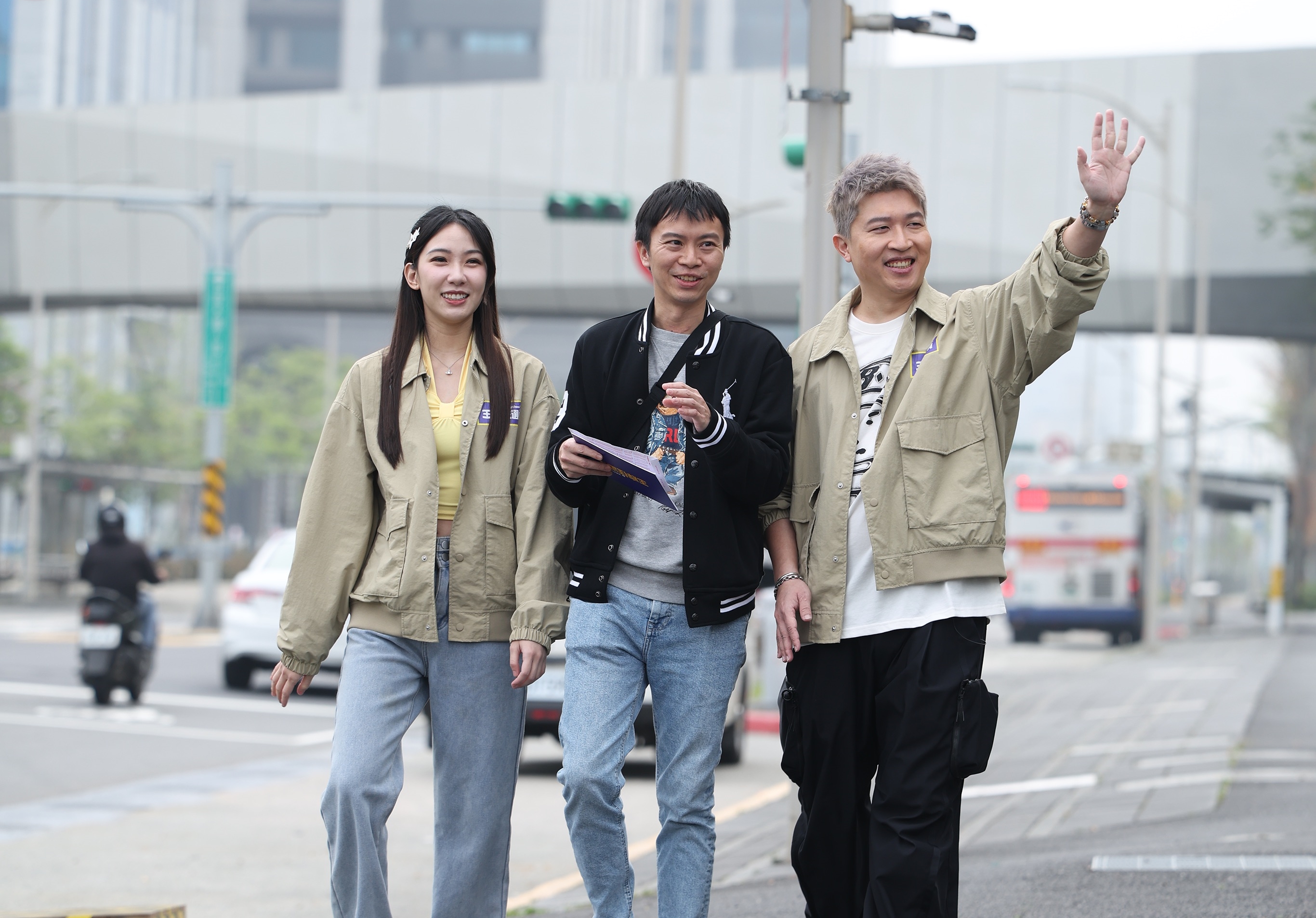 張立東主持網路節目。（王牌住選員提供）