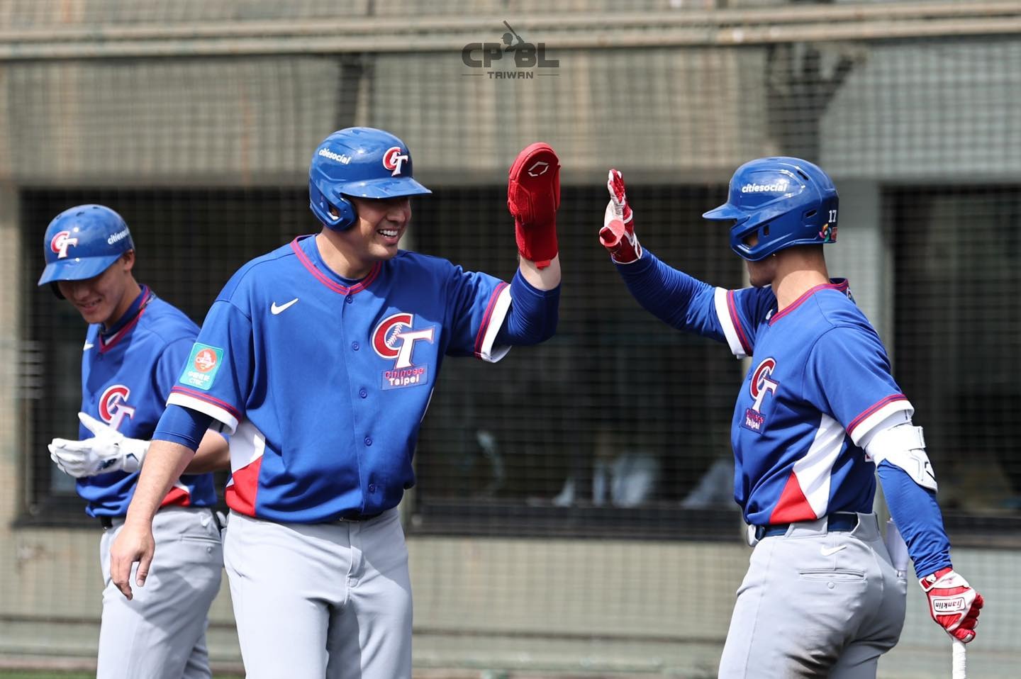 旅日好手林安可(中)單場敲出雙安,展現絕佳手感。(翻攝自CPBL臉書)