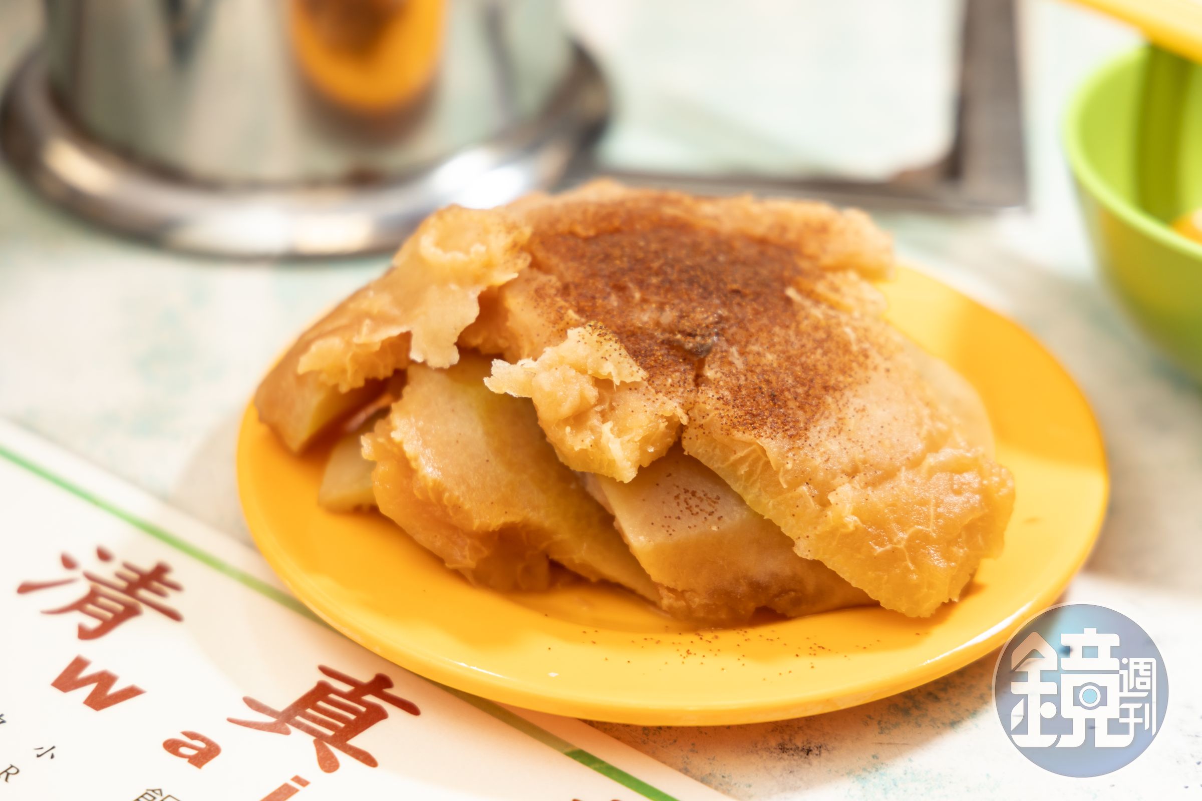 快失傳的老粵菜「蝦子柚皮」，在灣仔的鵝頸街市熟食中心就吃得到。