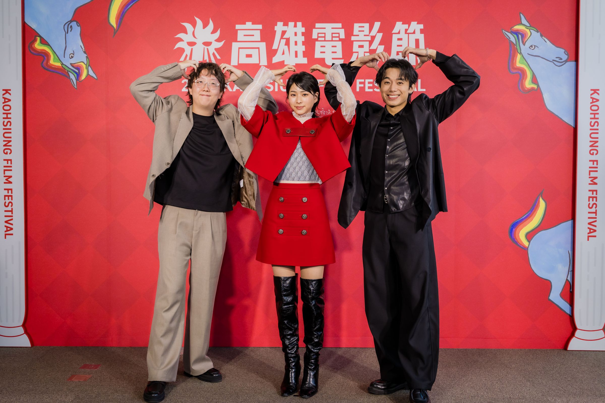 施宥全(左)、袁漠遙(中)與初孟軒(右)合作短片《寂寞愛德華》,細膩刻畫社交焦慮。(高雄電影節提供)