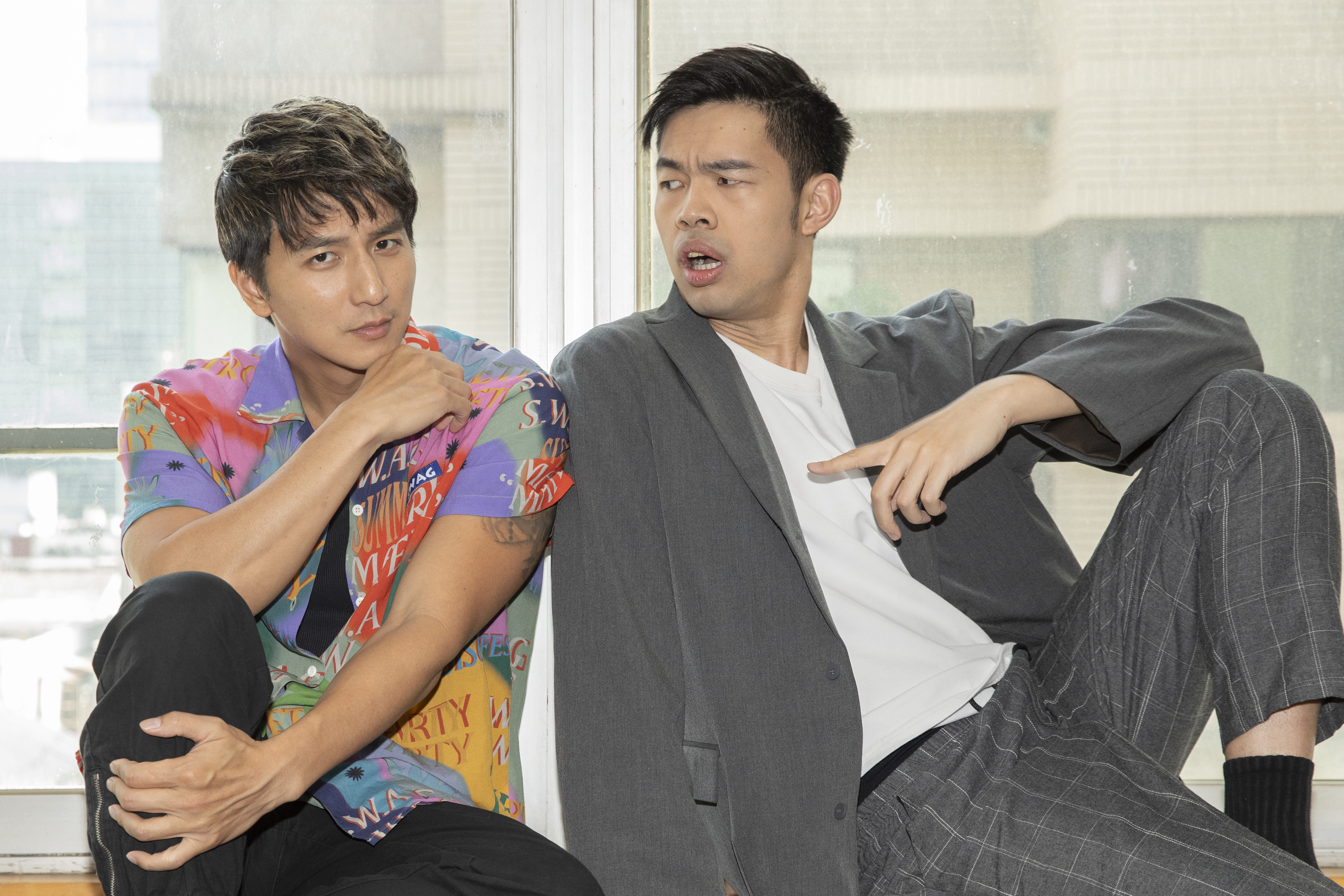 陳大天（右）原本在《三個傻瓜》有吃重演出，卻因逃兵事件退出演出名單。