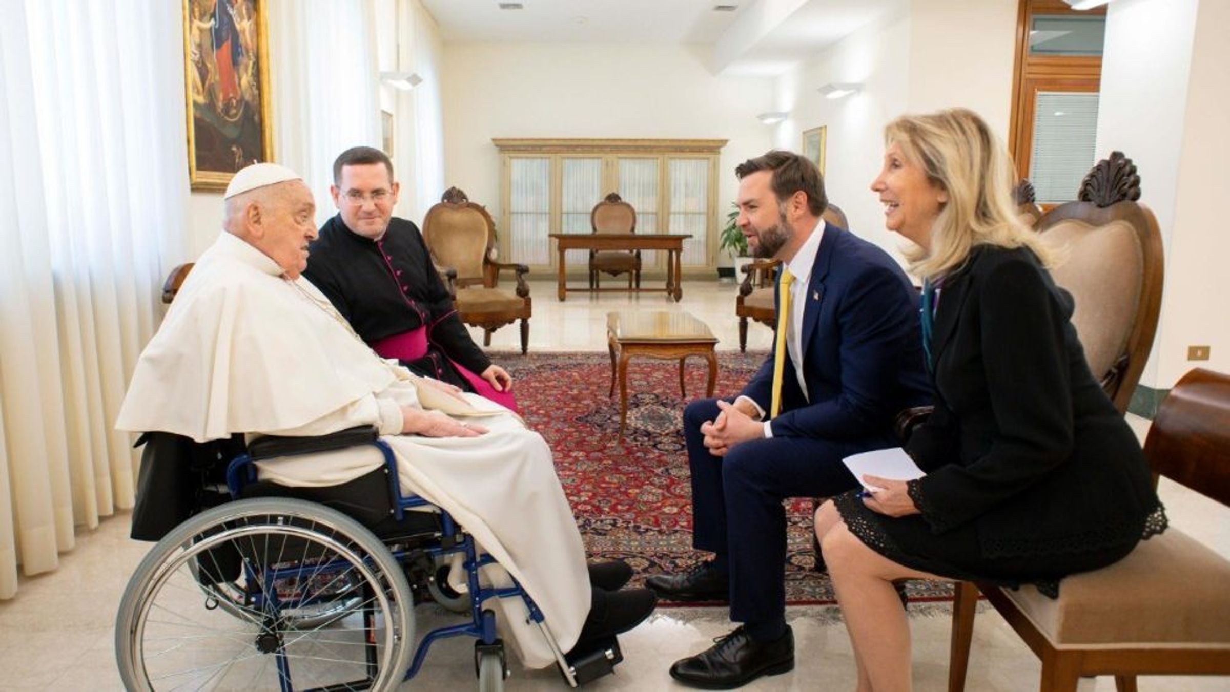 教宗方濟各在復活節早晨與美國副總統范斯見面。(翻攝vaticannews.va)