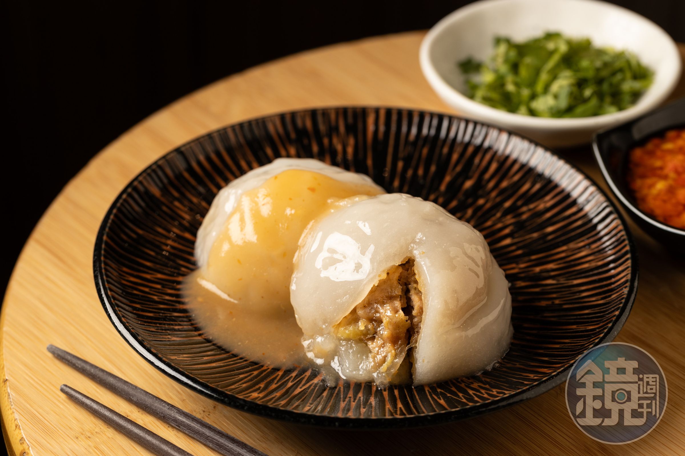 「清蒸肉圓」外皮厚薄度剛好，口感Q，內餡肉香也很足。（50元／份）