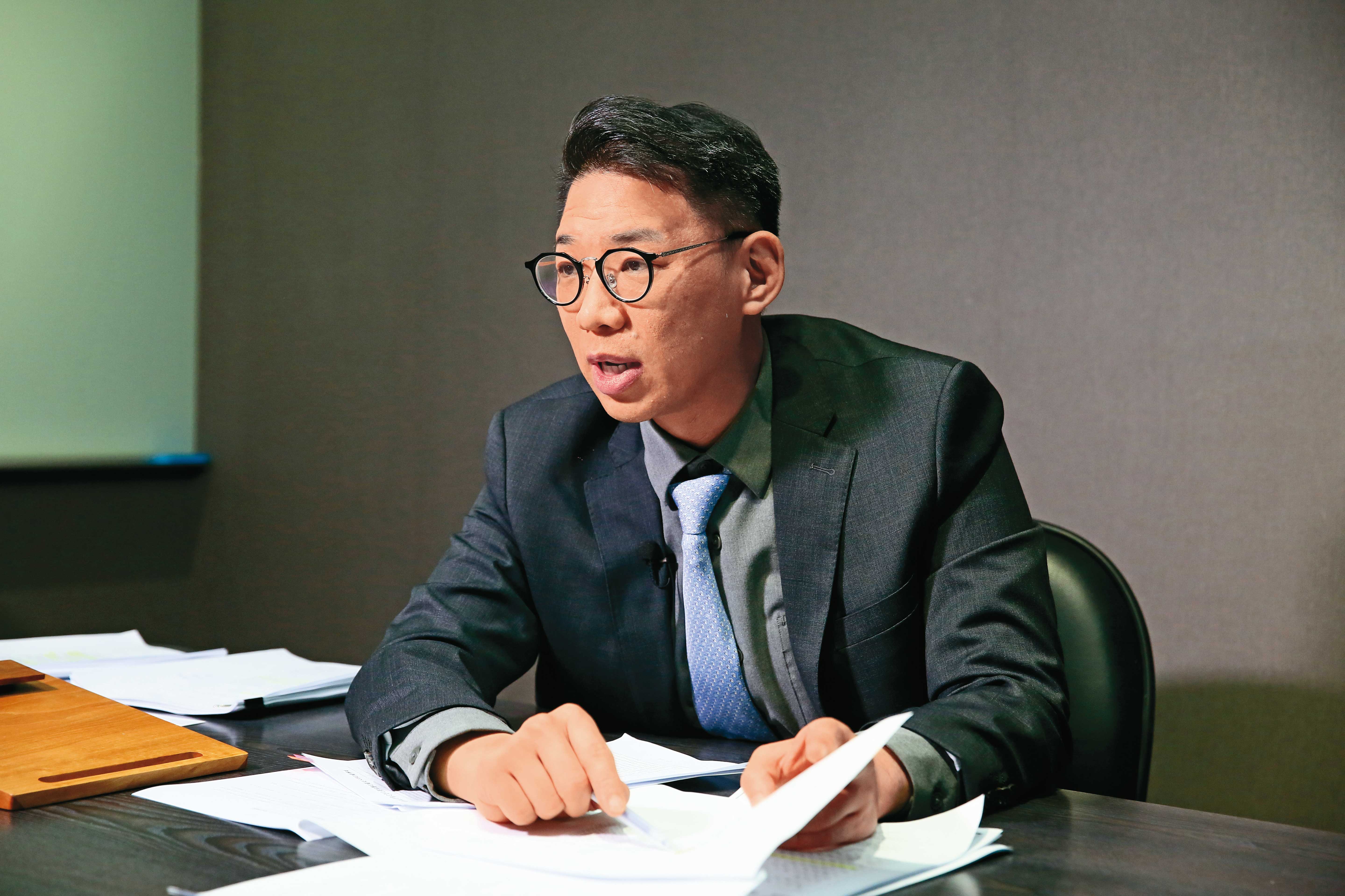 康克爾國際法律事務所律師吳奕綸指出，首購族正面臨貸不到款的窘境。