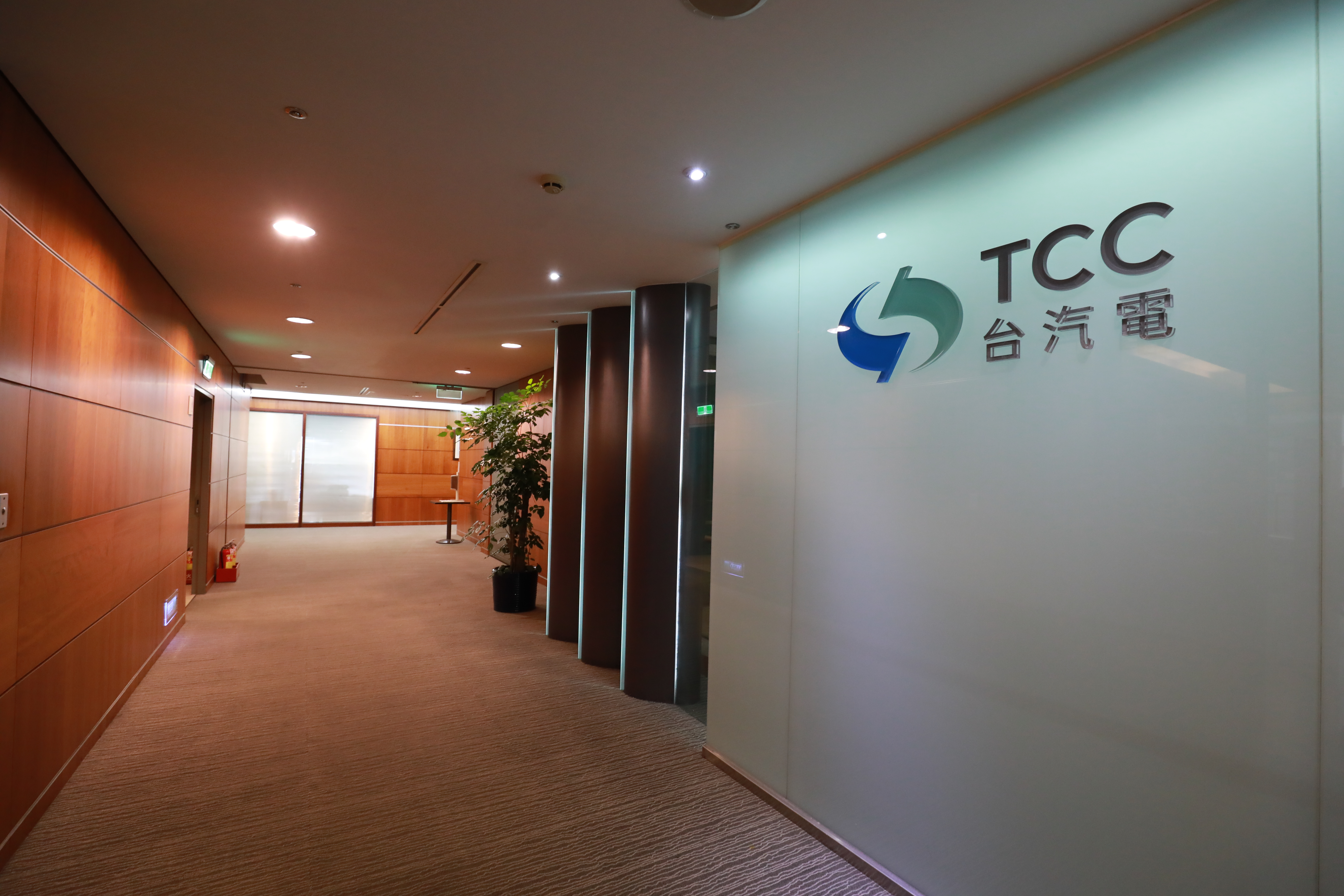 星能電力行管部實際編制僅有邱銘哲一人，堪稱「一人部門」，且其業務大多由台汽電派員支援。圖為星能內湖辦公室。