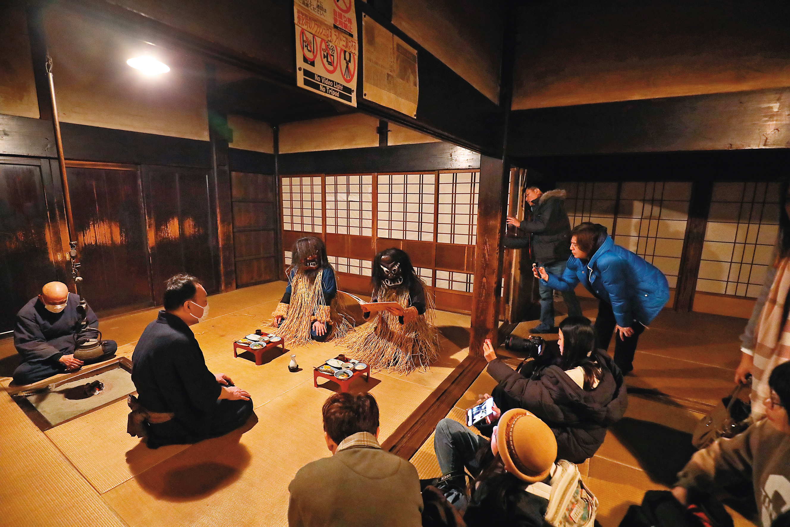 以古民家為場景的「男鹿真山傳承館」，把生剝鬼習俗變成一場實境秀。