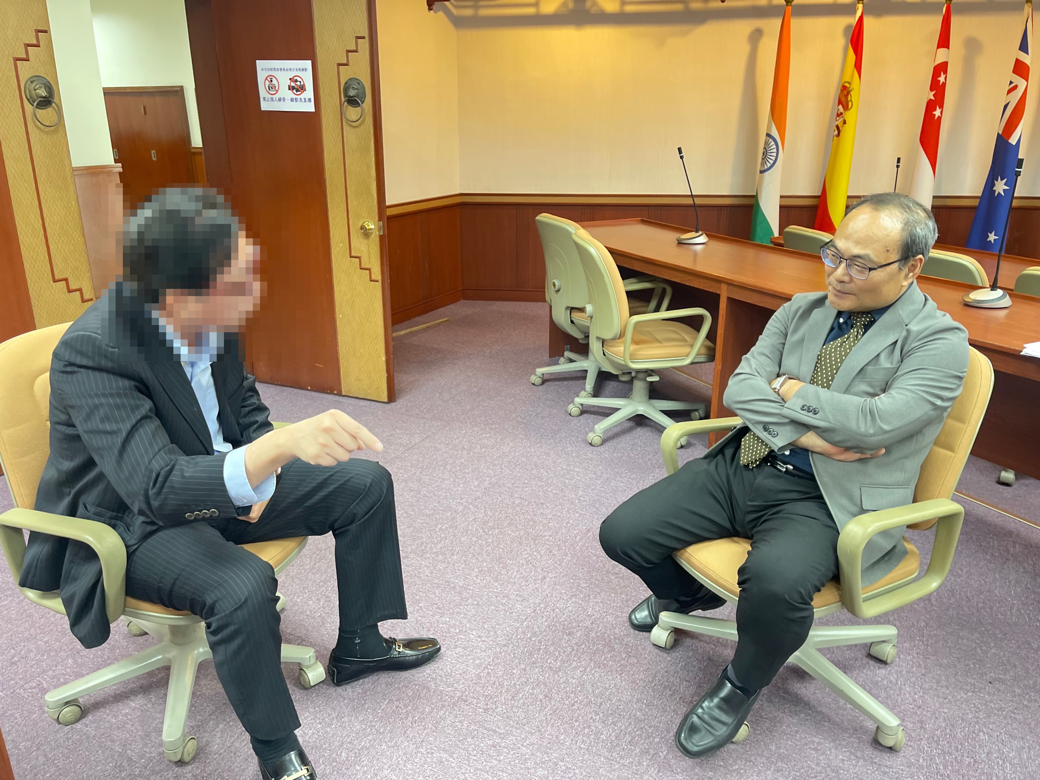 高餐大校長遴選假學歷爭議連環爆,有校內教授曾在遴選階段當面質問參選校長的副校長李一民。(讀者提供)