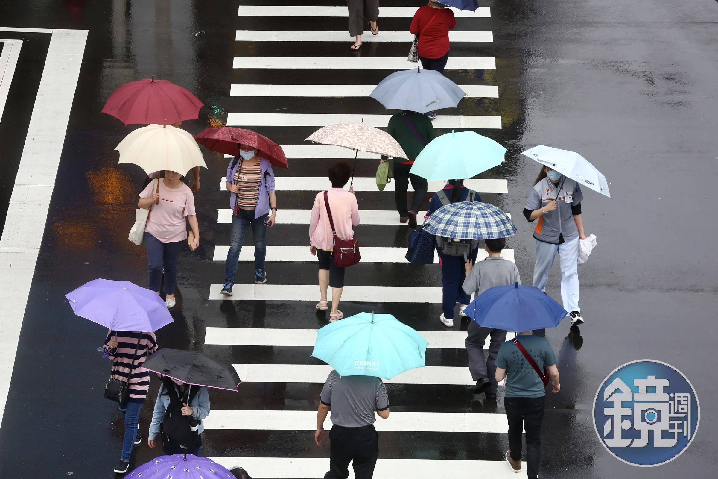 端午連假期間天氣不穩定，建議外出攜帶雨具。（本刊資料照）