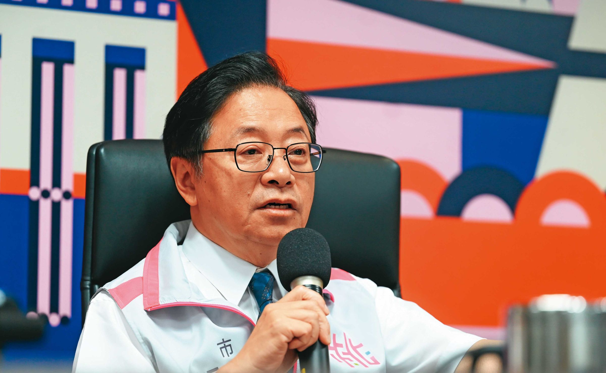張善政(圖)市府甩鍋前朝,鄭文燦時代曾允諾代管水域,成了空話。(翻攝桃園市政府官網)