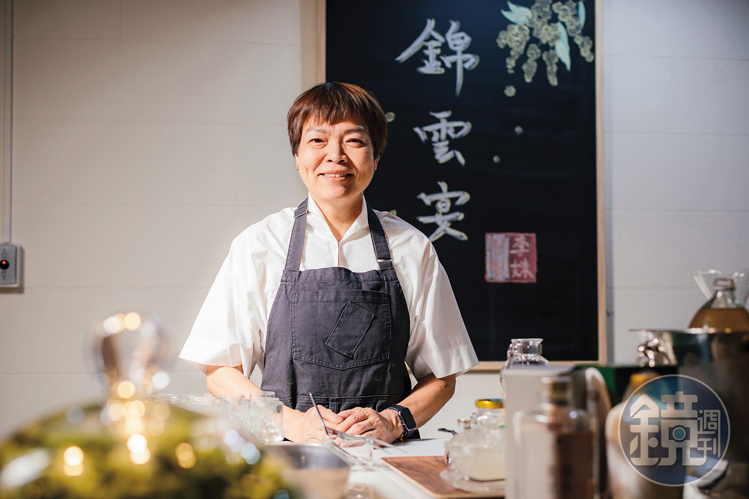 李姝慧（Sandra）為了複製記憶中的家宴，還搬出不少私人收藏。