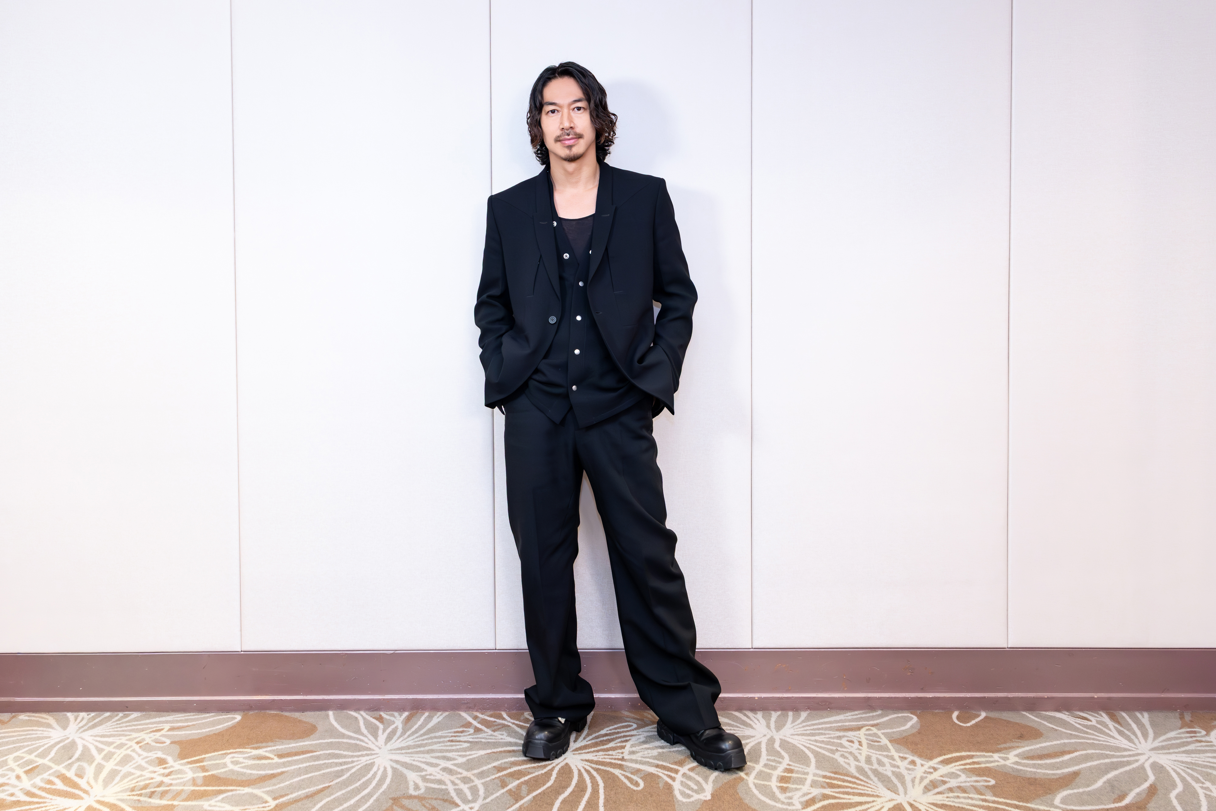 AKIRA今（6日）接受台媒訪問，笑說等兒子長大後會跟他說「網友期待你像炭治郎一樣善良正直。」（ COME ON JKSSP提供）