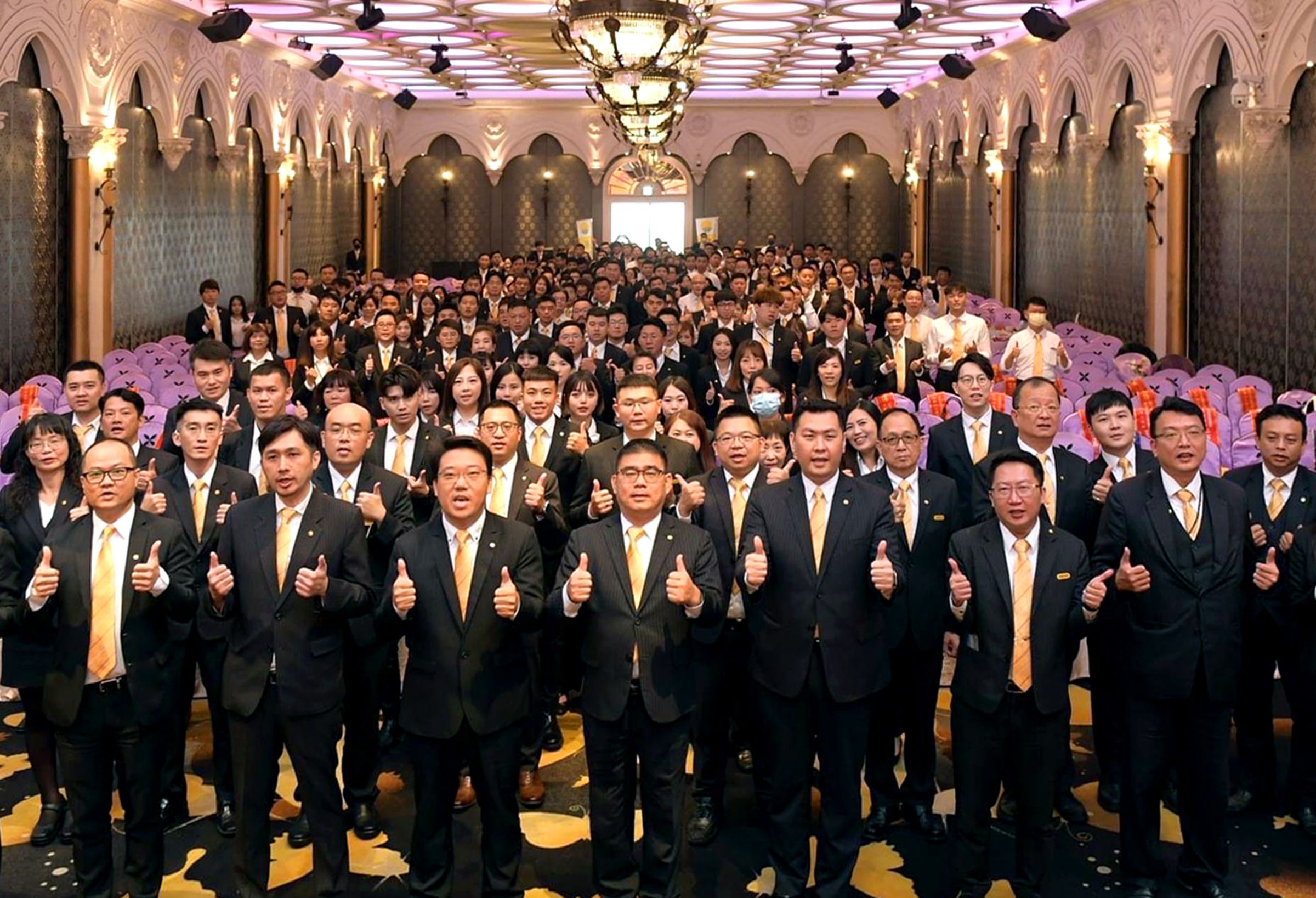 永義房屋全台服務版圖持續擴大,今年上半年全台業績逆勢大增14%,在市場盤整期寫下亮眼新紀錄。(圖/永慶房產集團提供)