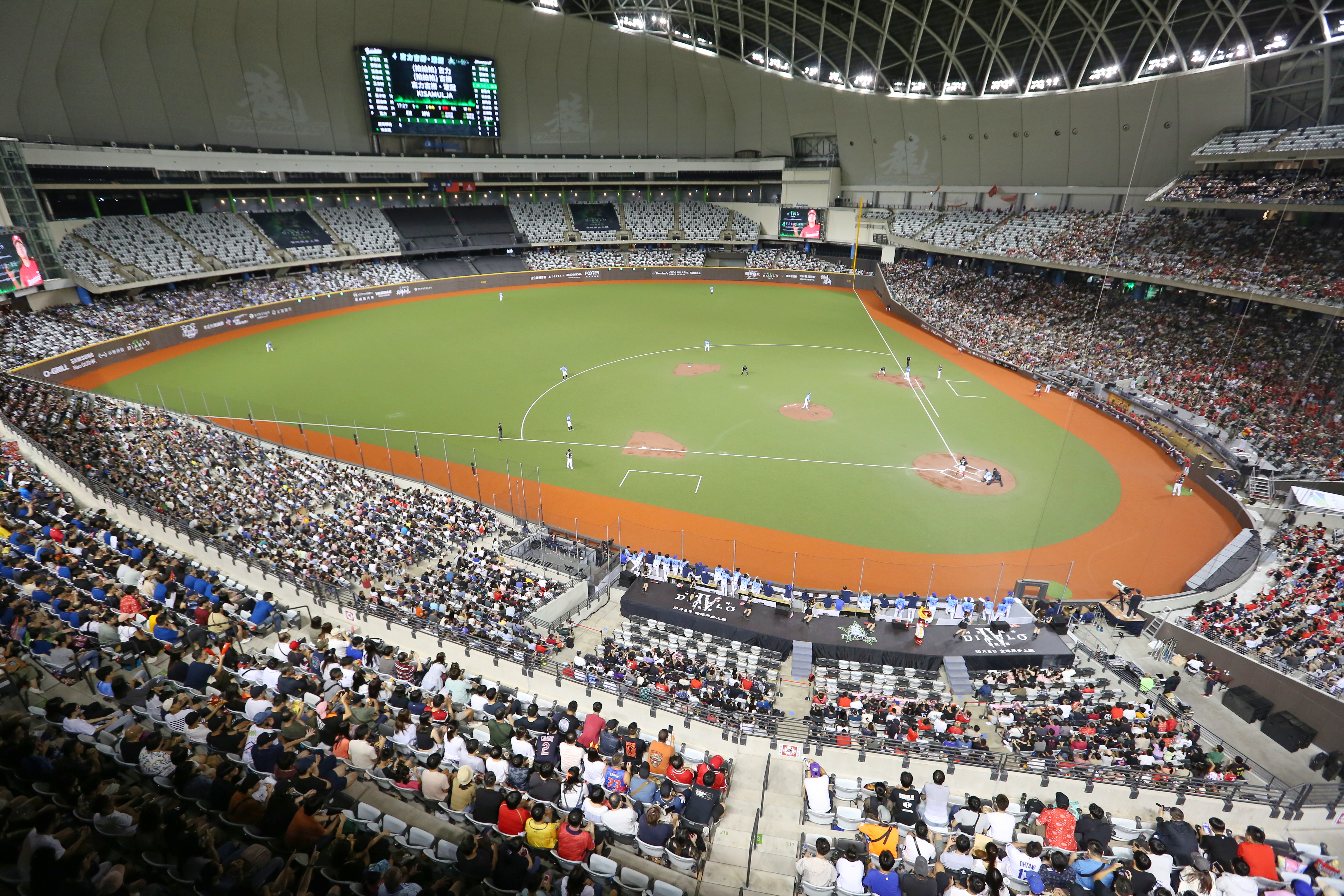 台北市體育局強調，大巨蛋作為國內指標性室內體育場館，體育賽事必須為優先使用。