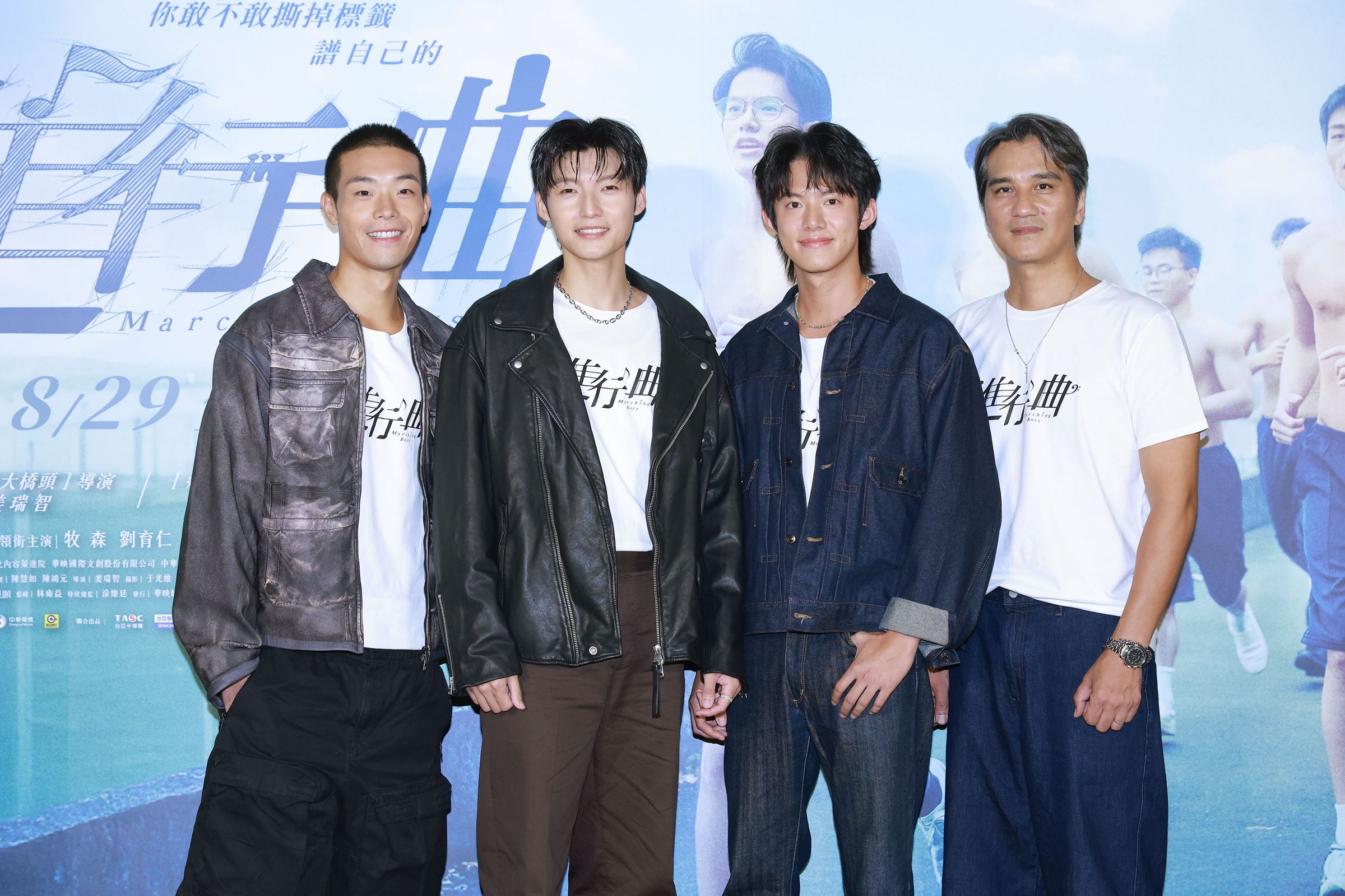 《進行曲》5日舉辦試片,3位主角小鮮肉牧森(左起)、劉育仁、余杰恩及馬志翔出席暢聊拍攝花絮。(未來進行曲提供)
