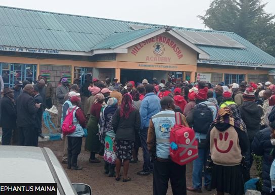 肯亞寄宿小學大火，至少17死。（翻攝BBC畫面）