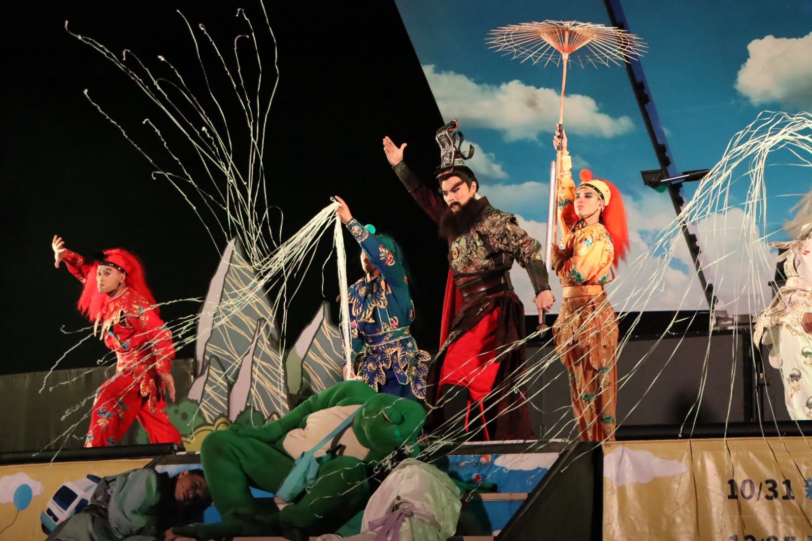 唐美雲歌仔戲團《收妖日記:顛倒大王的秘密》劇照。(紙風車文教基金會提供)