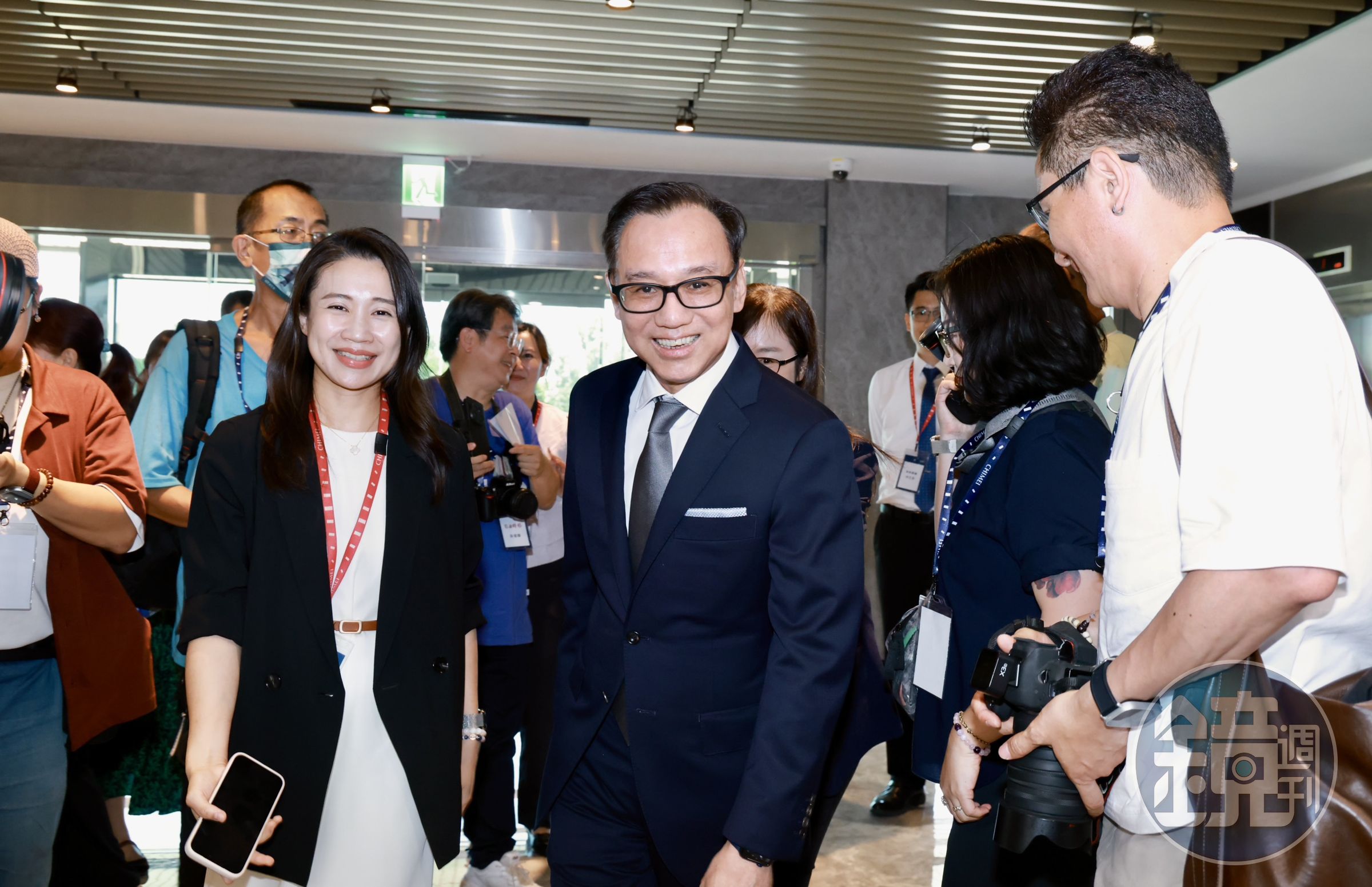 奇美實業董事長許家彰首度舉行媒體聯訪。