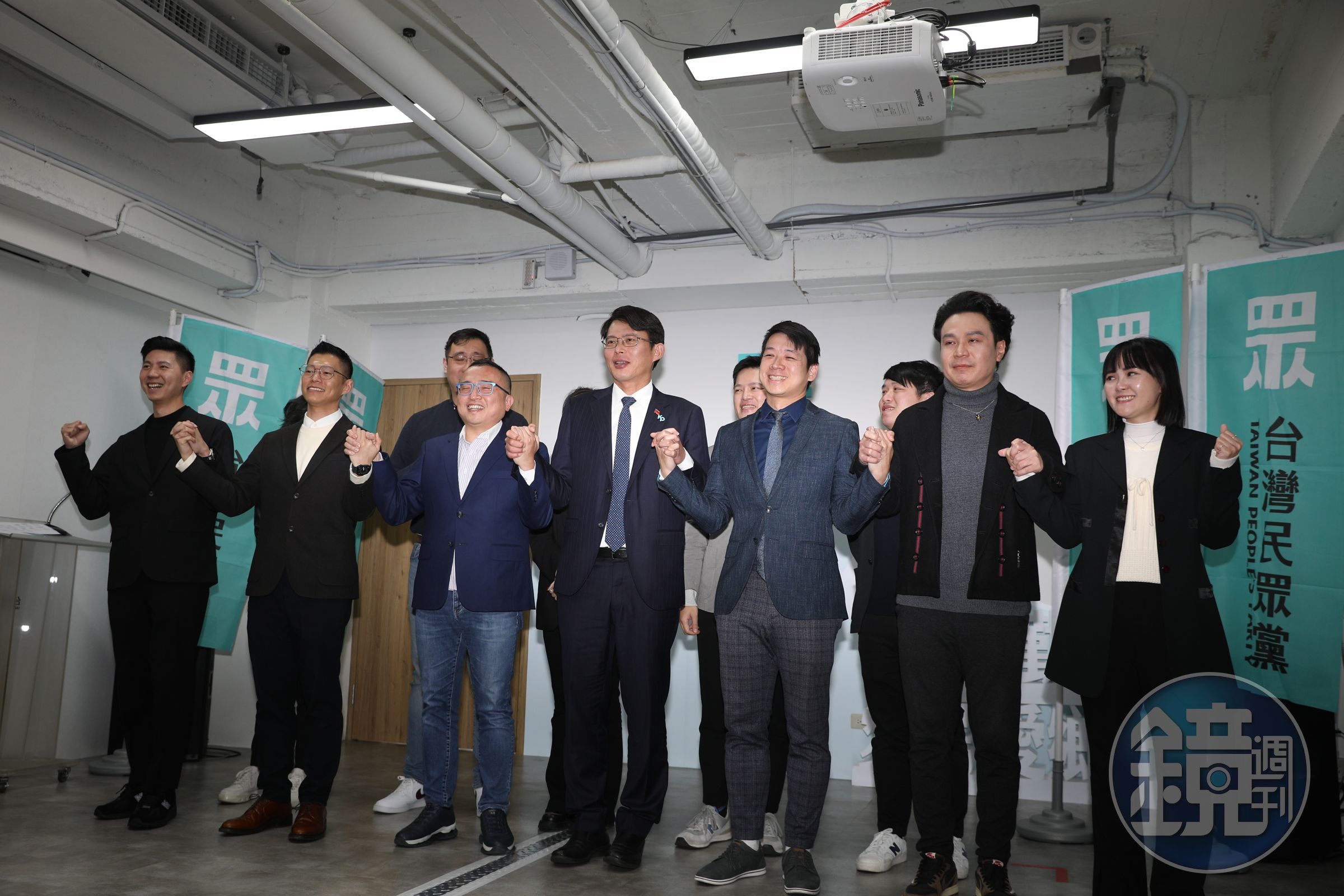黃國昌今(19)日就任民眾黨黨主席,並公布首波新任黨務主管名單。