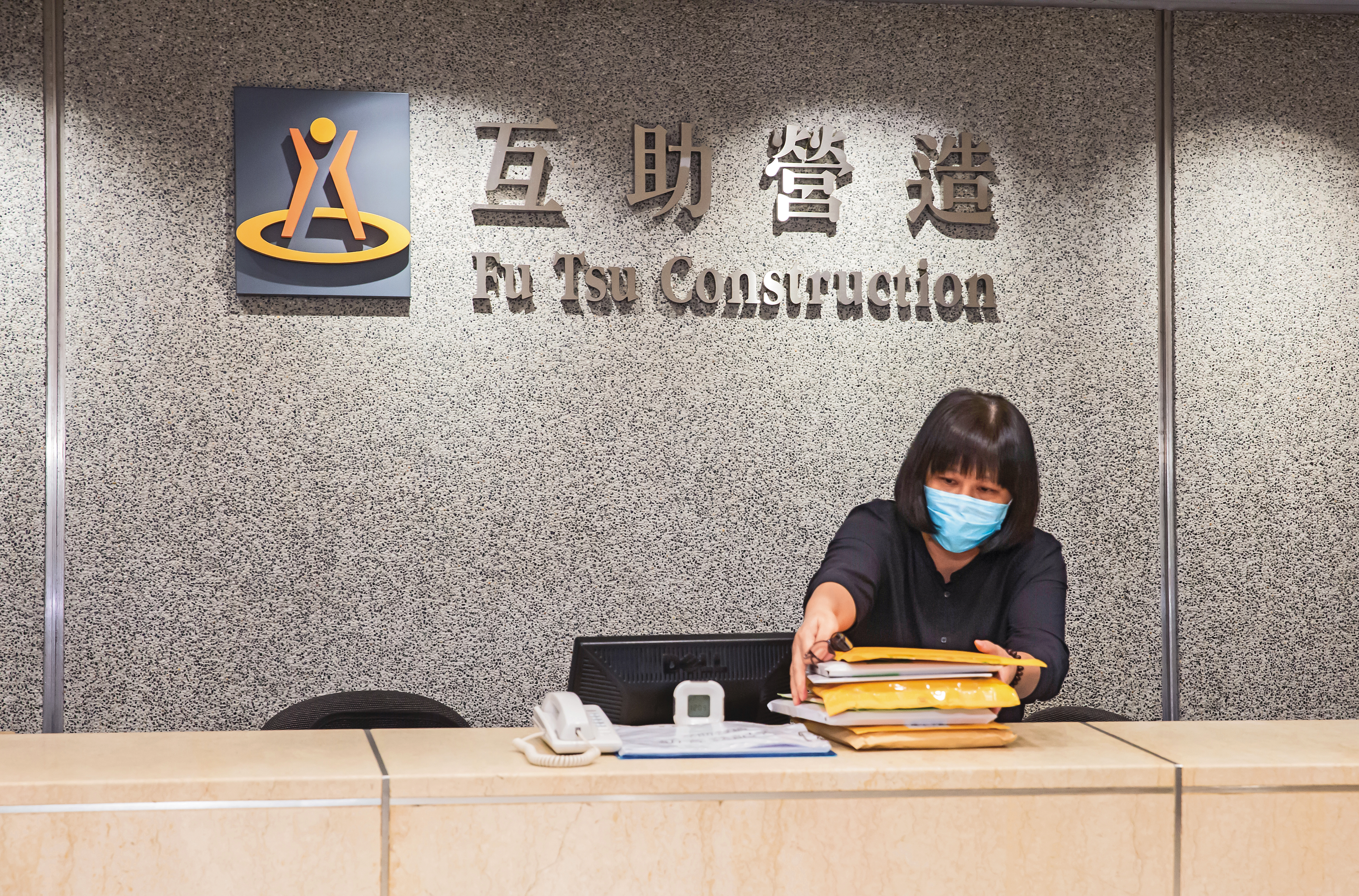 互助營造(圖)統包承攬的桃捷綠線工程,爆發多起弊端。