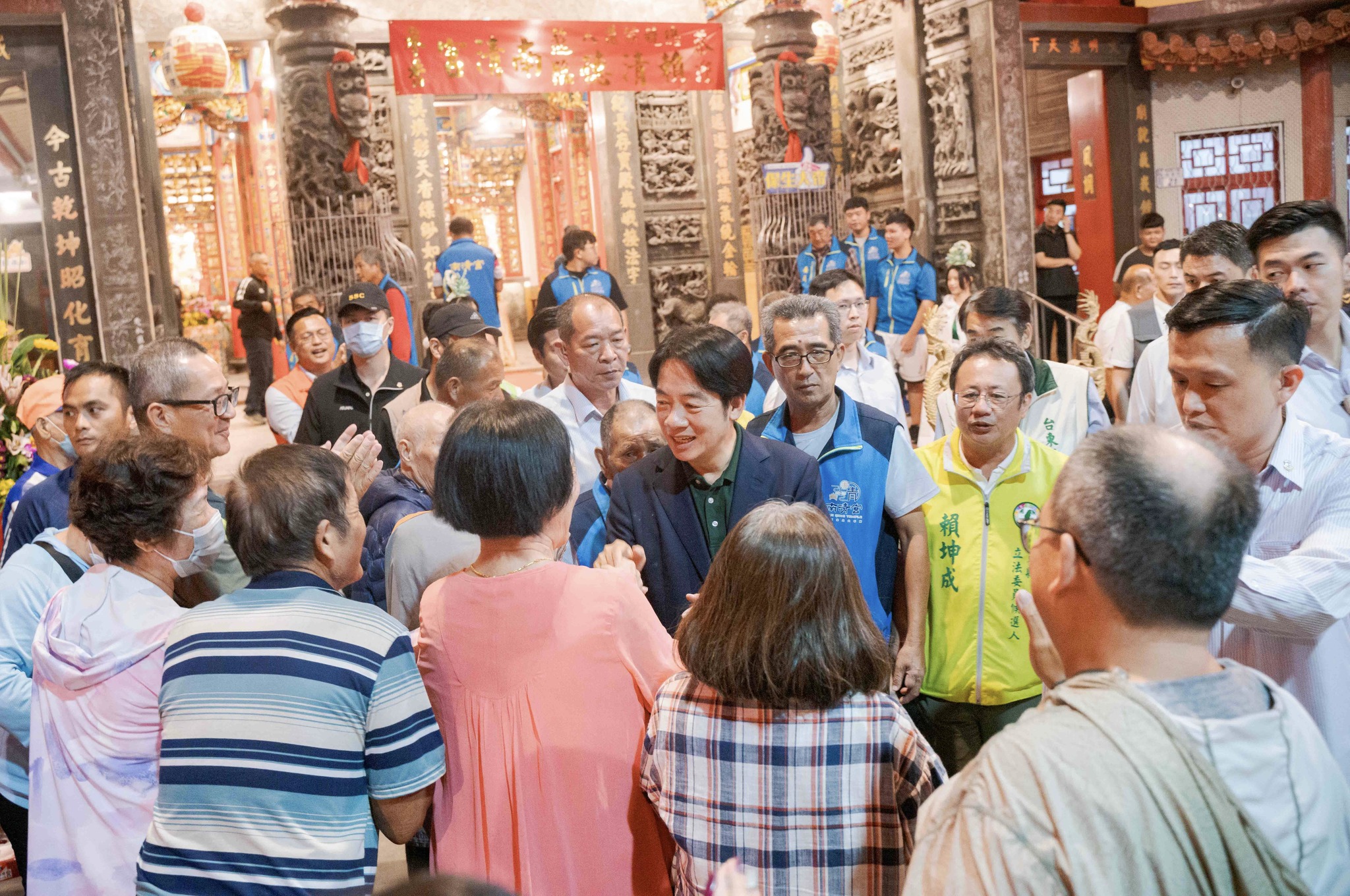 賴清德今日開心笑說「我們家也有一個小帥哥喔！」（翻攝自臉書＠賴清德）