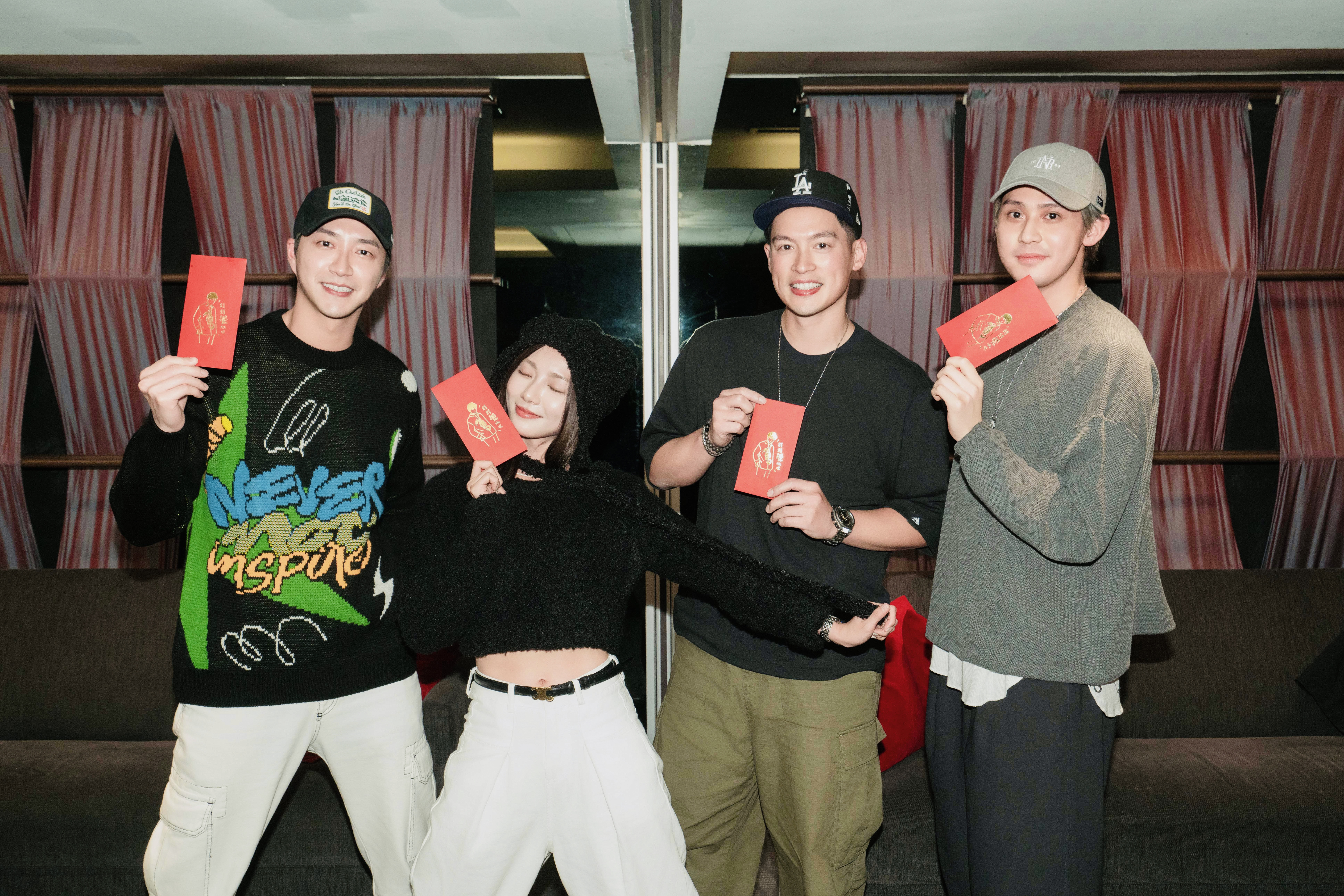 江宏傑（右起）、許孟哲加盟新東家，成為蔡黃汝、李玉璽的師弟。（晴空鳥提供）