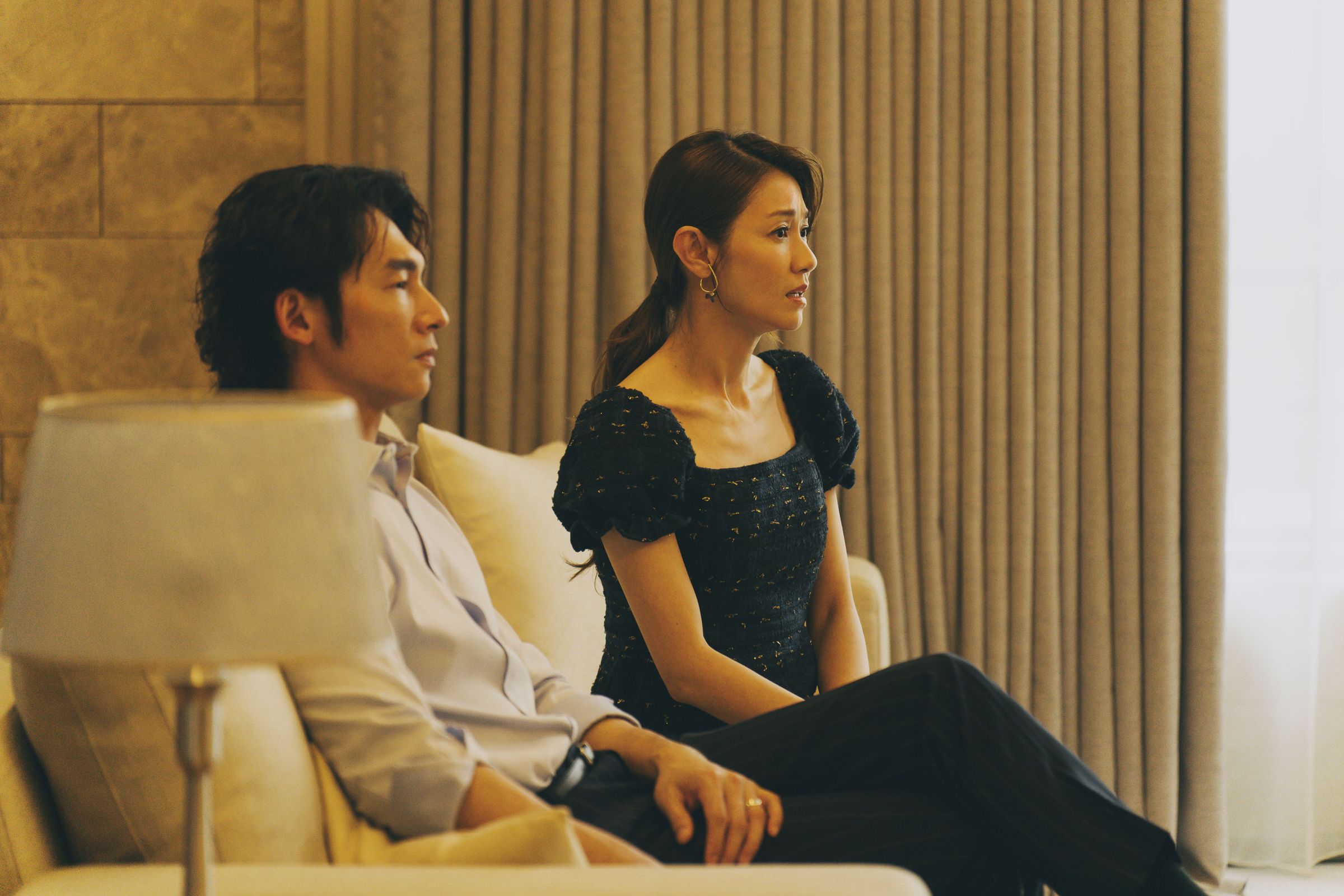 温昇豪和周幼婷在《郵票與舒芙蕾》中飾演夫妻。(圖/時創影業提供)