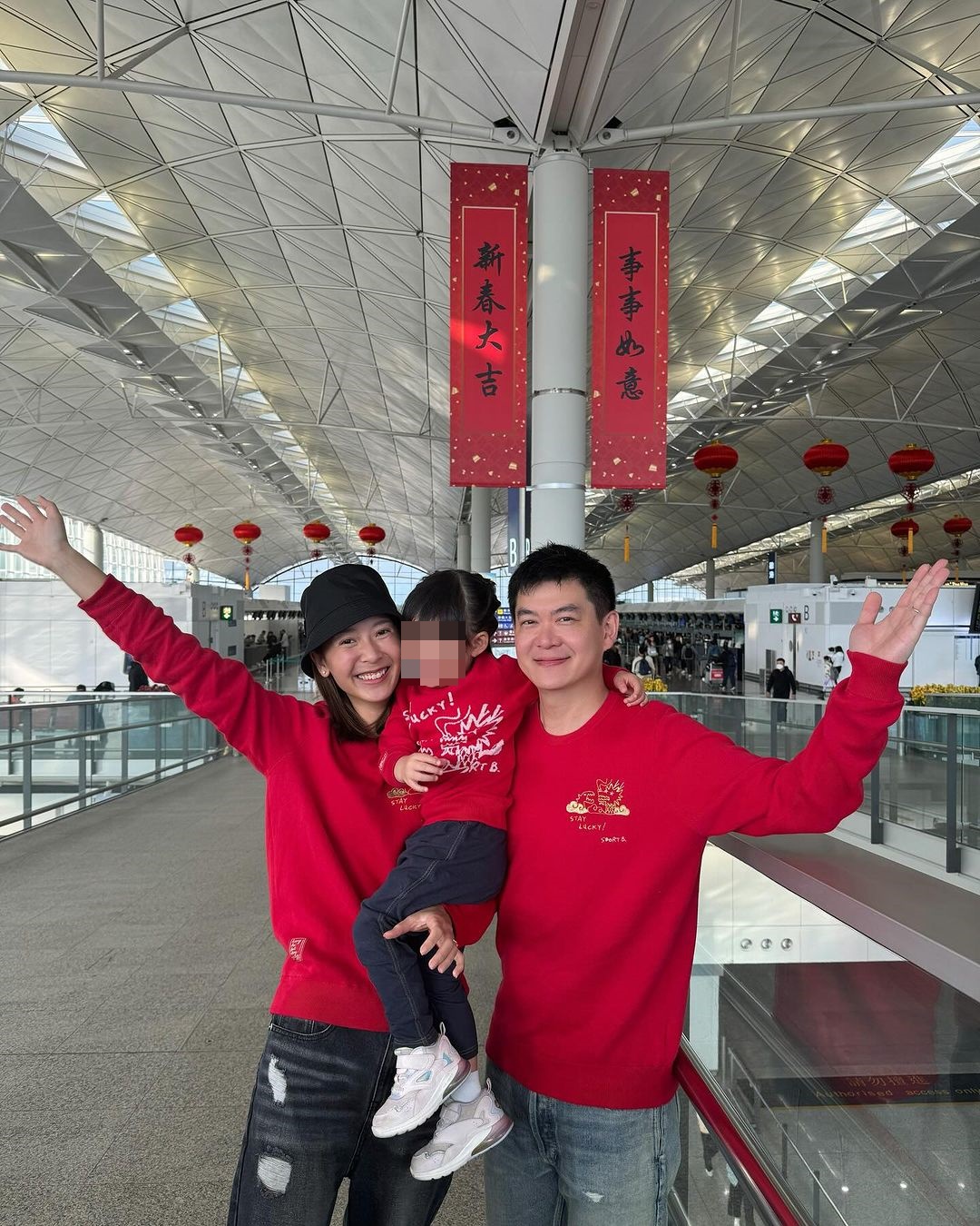 余香凝與老公育有一兒一女,雖然已為人母,老公仍十分支持她繼續拍戲。(翻攝自余香凝IG)