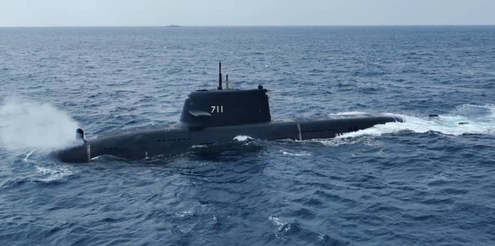 海鯤號下潛100公尺成功 國安人士:強化第一島鏈水下防衛關鍵節點